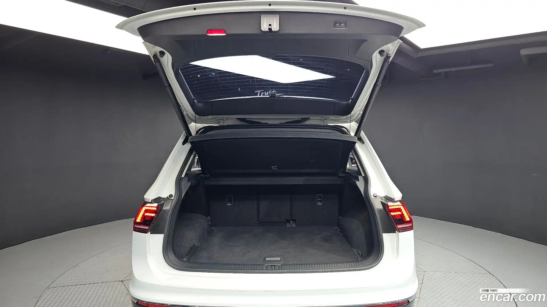 Tiguan Volkswagen 2018.5-OPTION-024