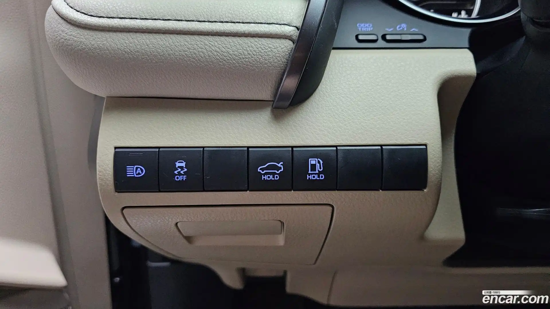 Camry Toyota 2022.2-OPTION-022