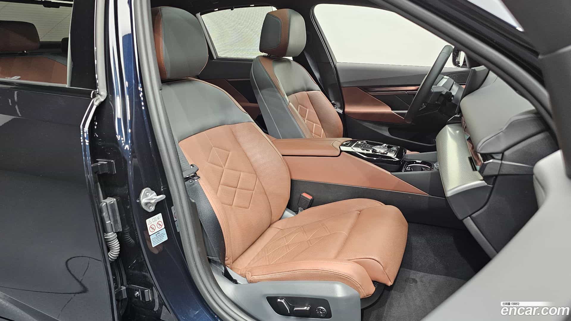 i5 BMW 2024.0-INNER-036