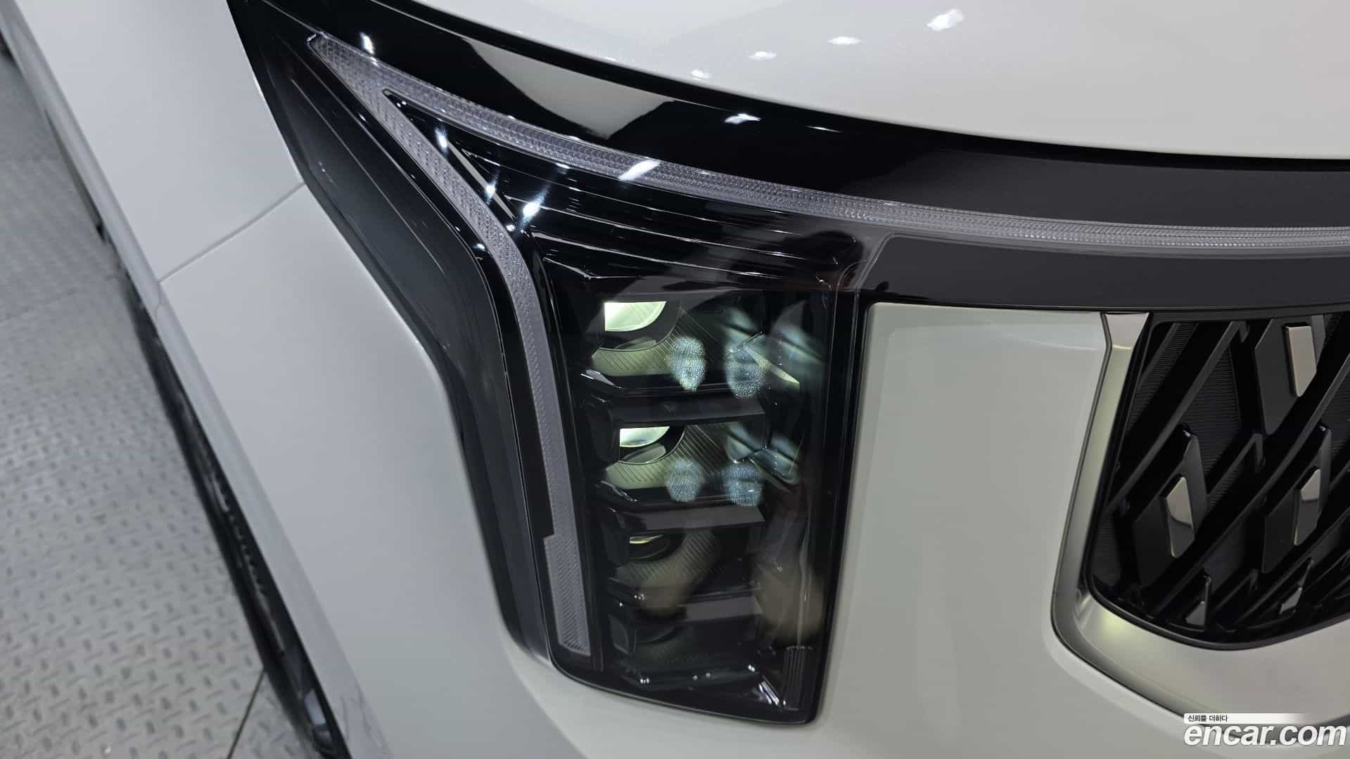 Canival Kia 2025.10-OUTER-032