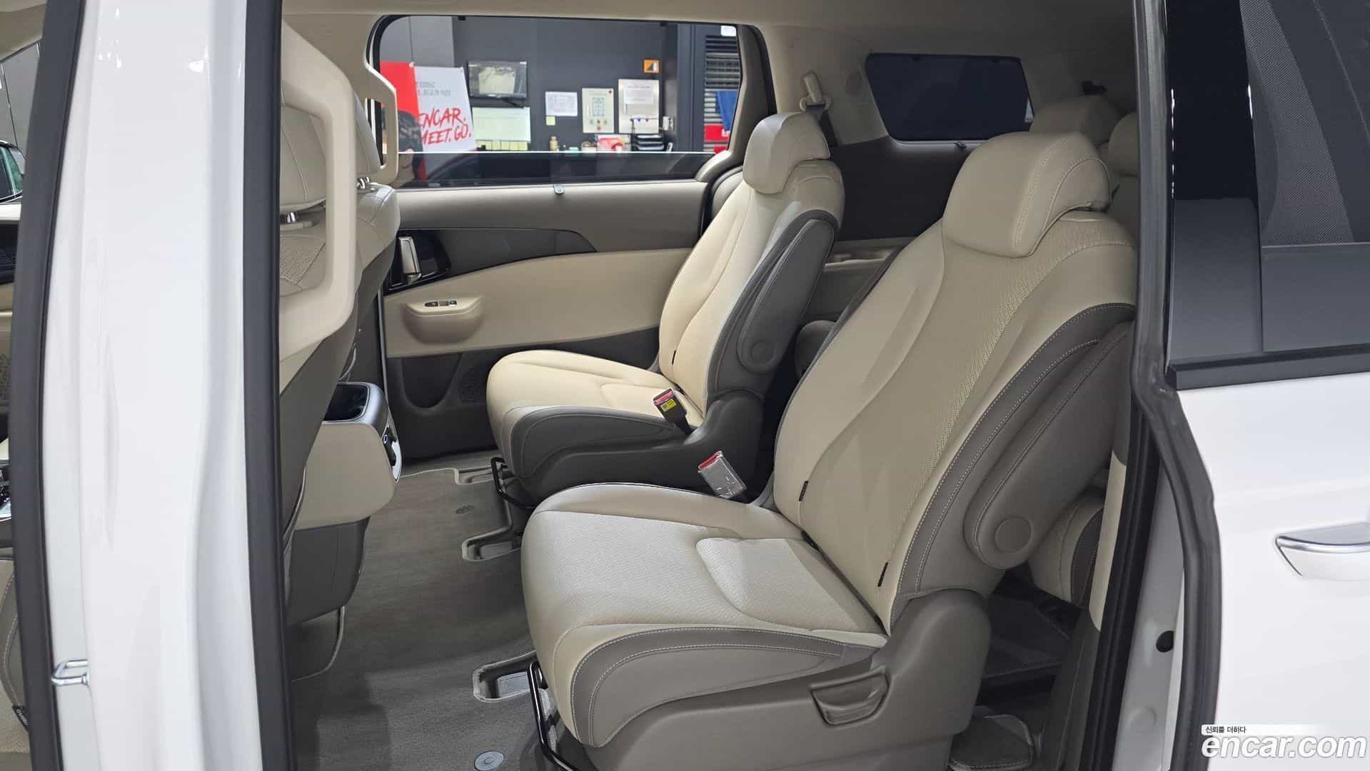 Canival Kia 2025.10-INNER-036