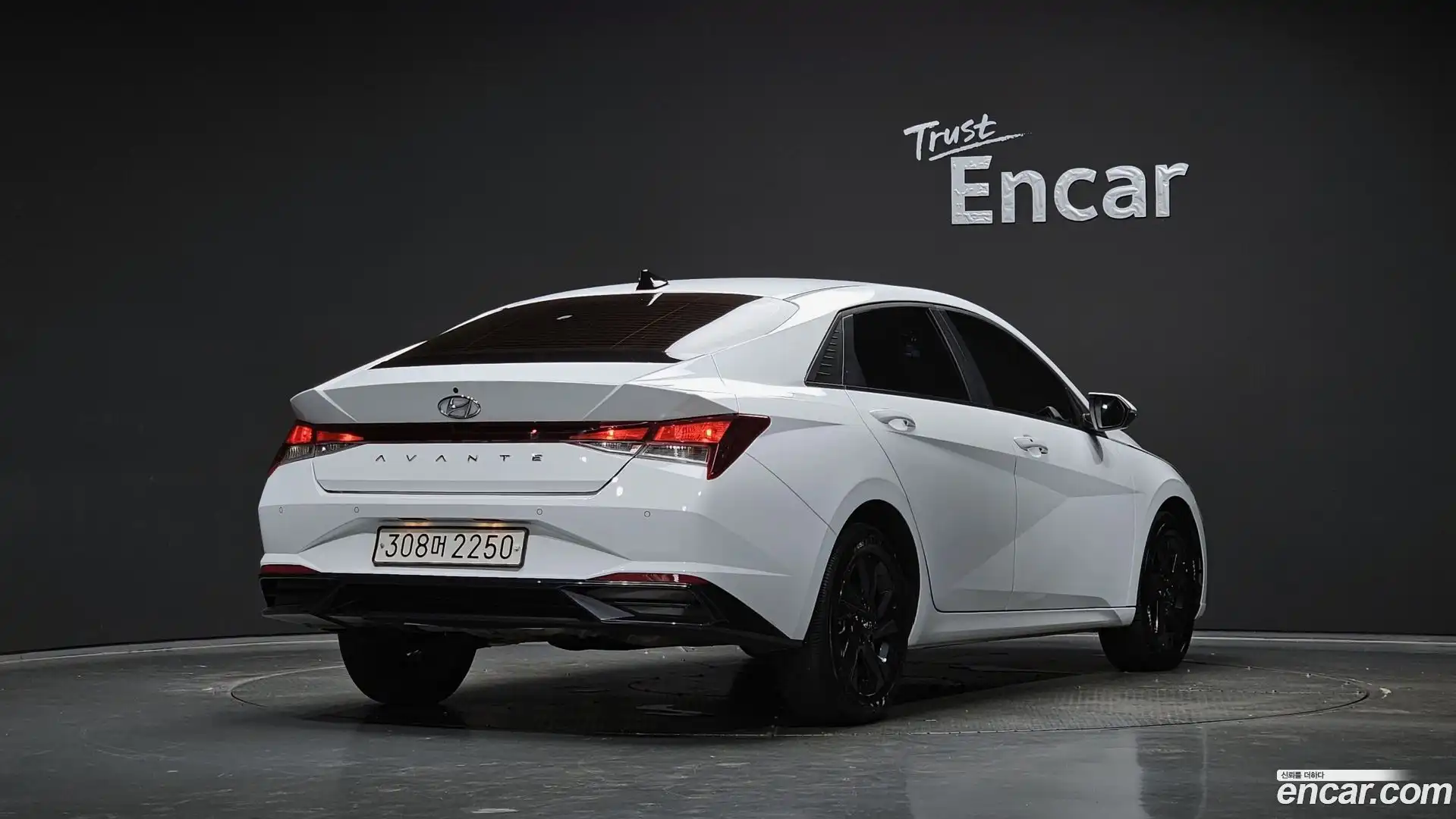 AVANTE Hyundai 2022.6-OUTER-002