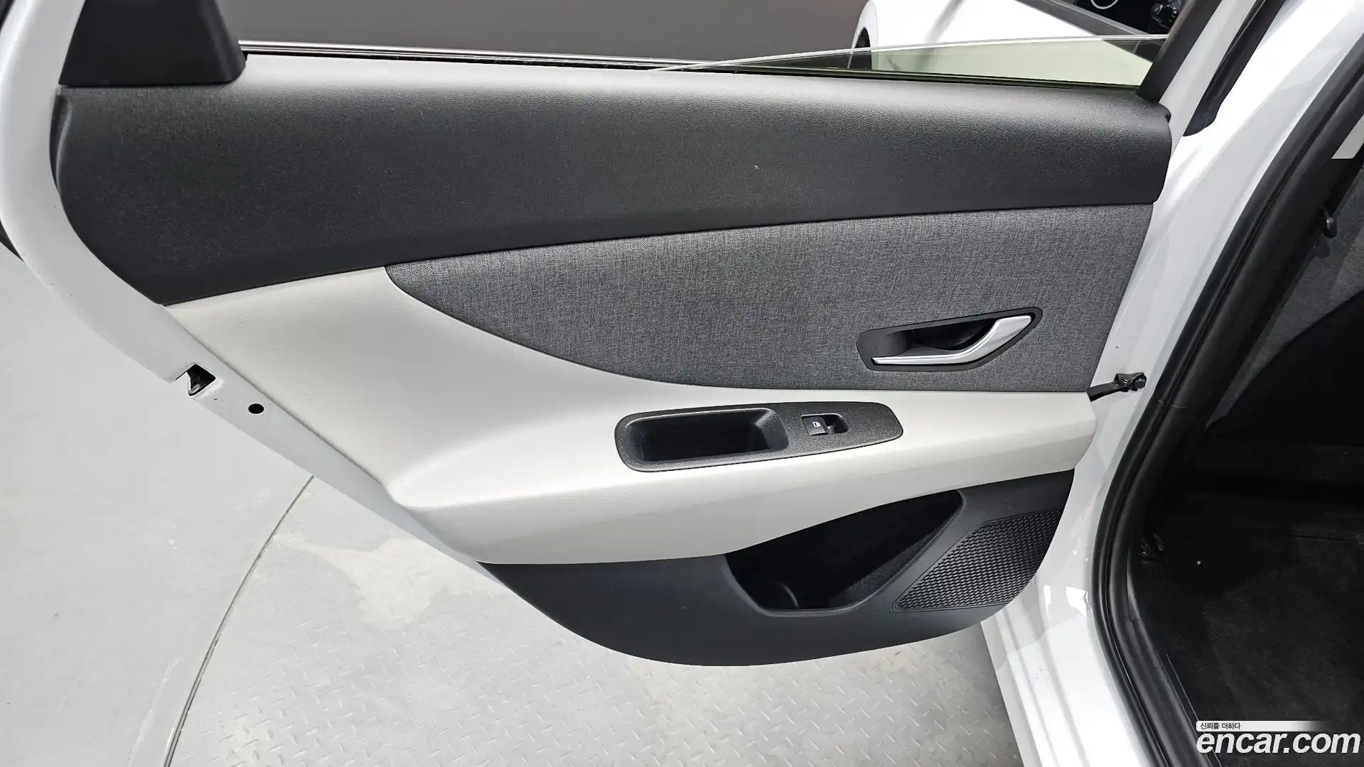 AVANTE Hyundai 2022.6-INNER-035