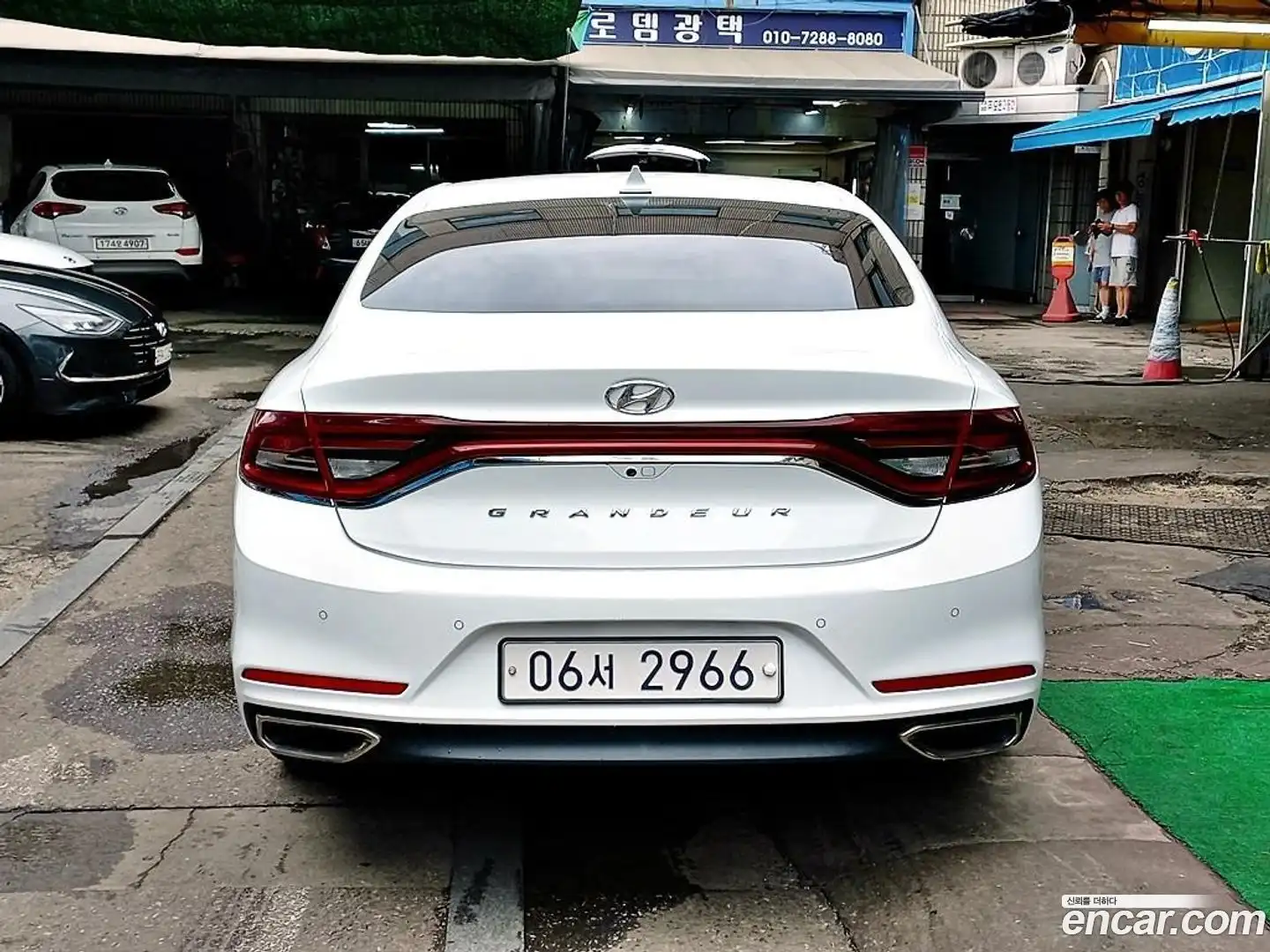 Grandeur Hyundai 2018.4-OUTER-003