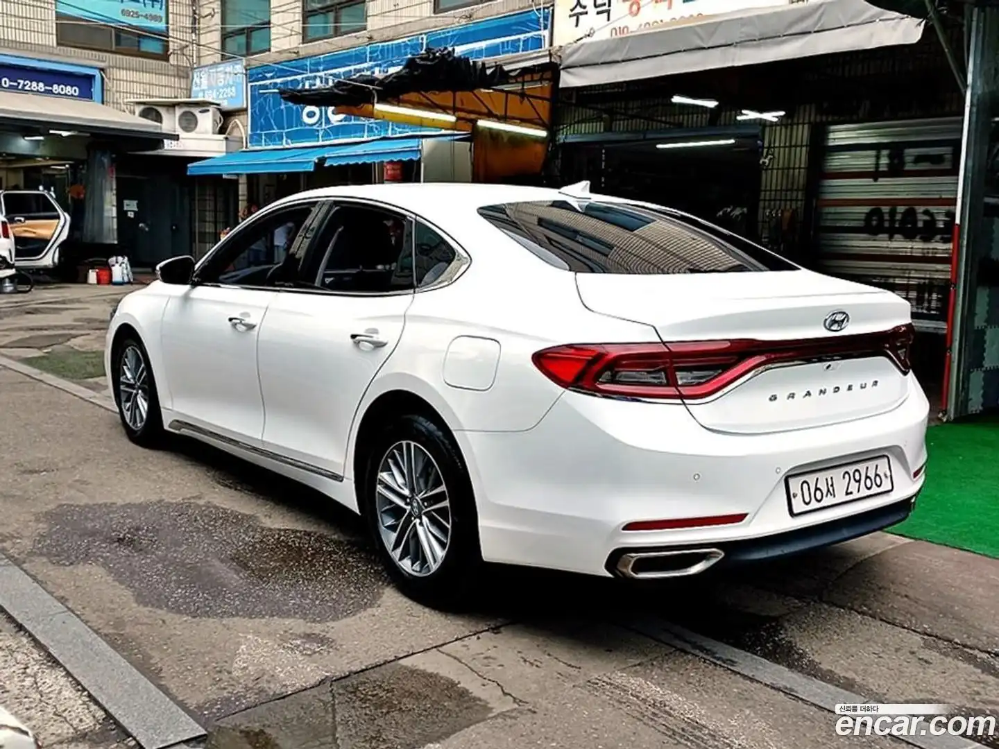 Grandeur Hyundai 2018.4-OUTER-004