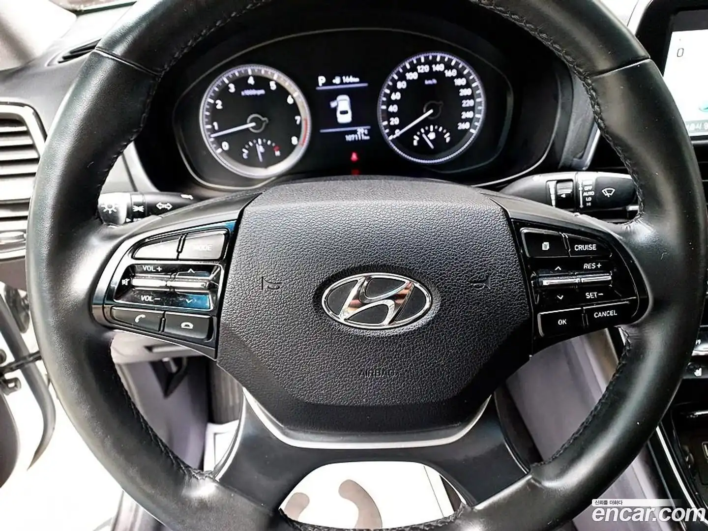 Grandeur Hyundai 2018.4-INNER-008