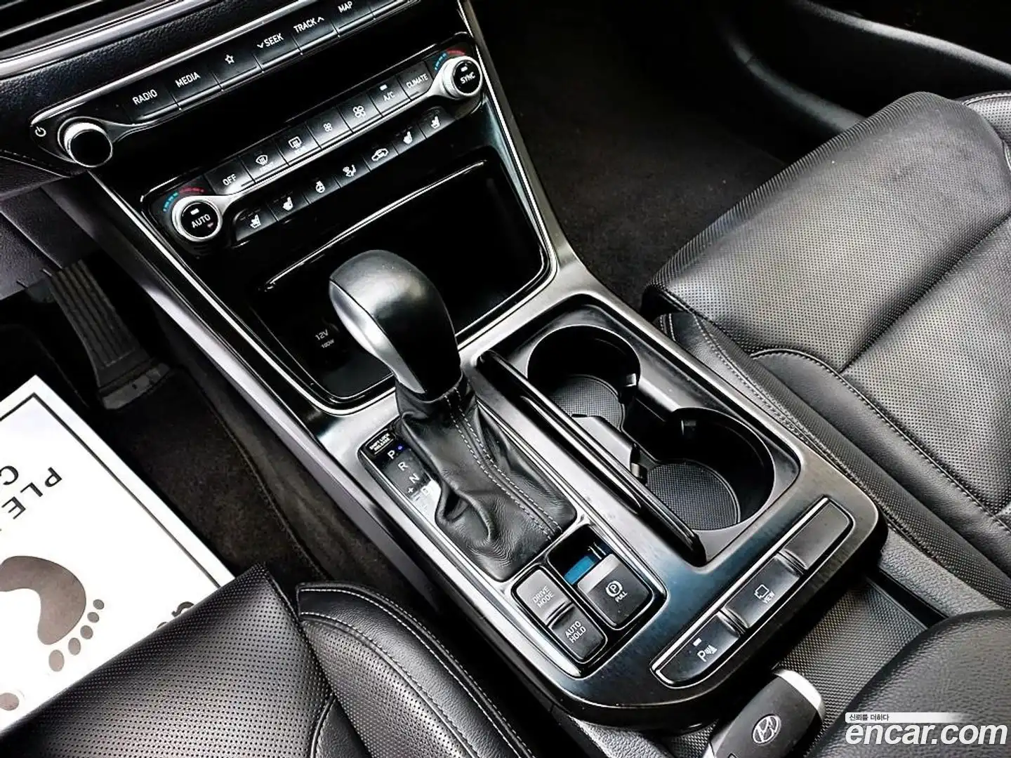 Grandeur Hyundai 2018.4-OPTION-015