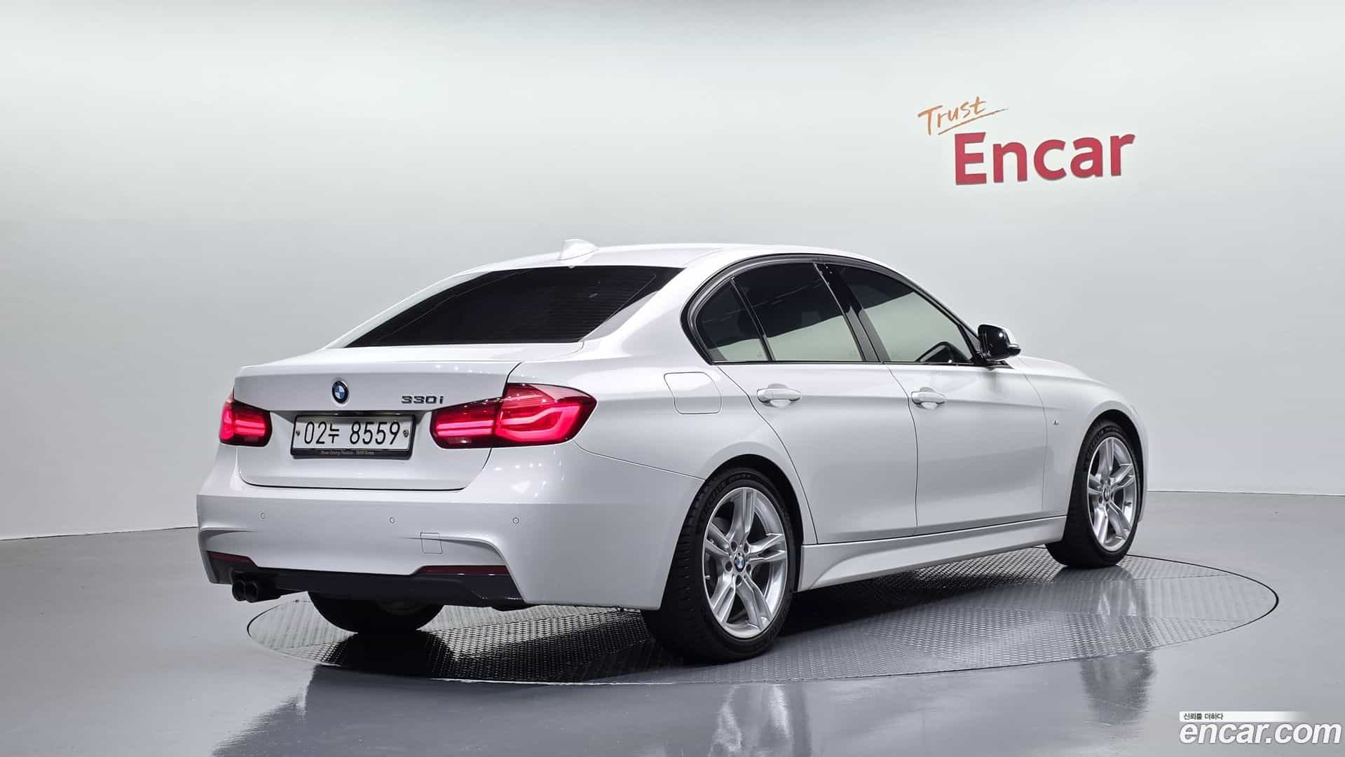 3-Series BMW 2018.3-OUTER-002