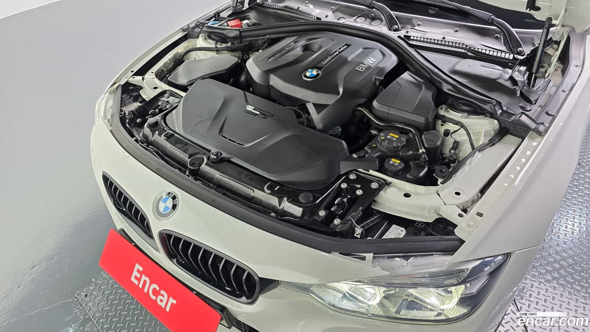 3-Series BMW 2018.3-OUTER-006
