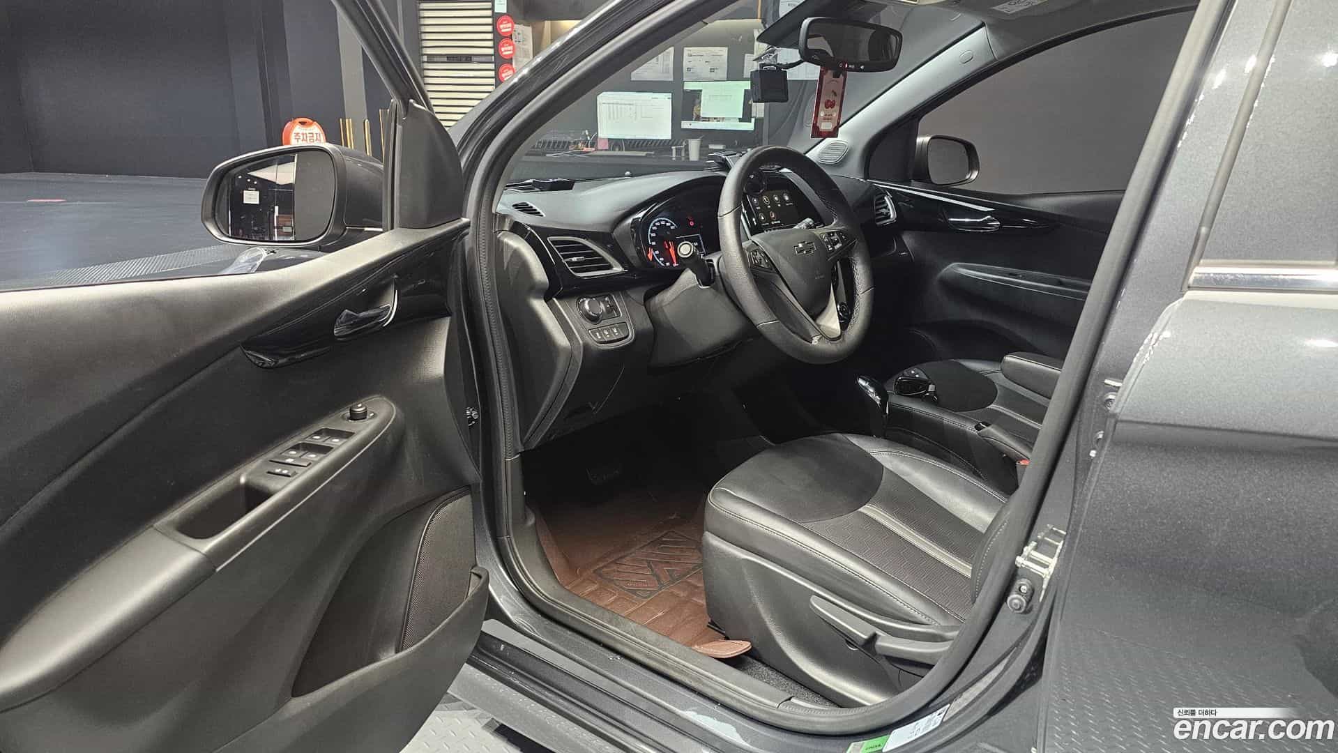 Spark Chevrolet 2022.5-INNER-010