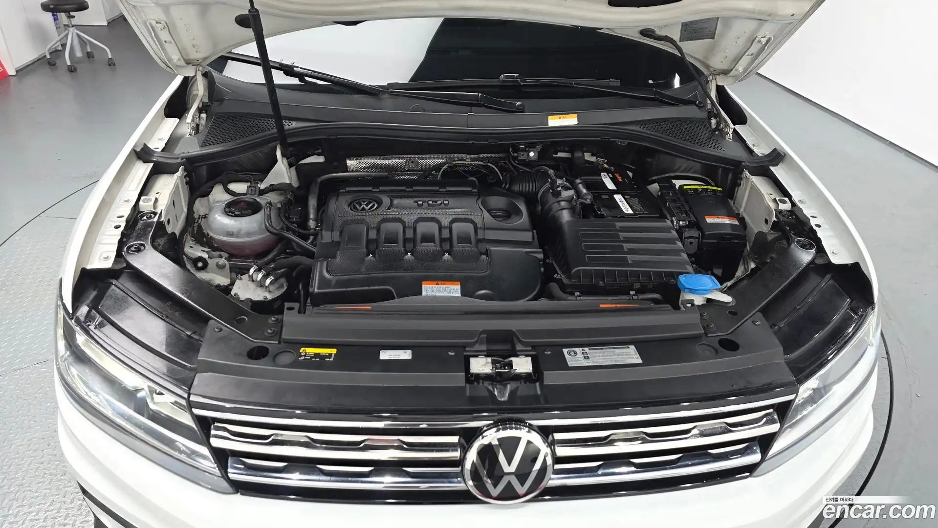 Tiguan Volkswagen 2018.10-OUTER-006
