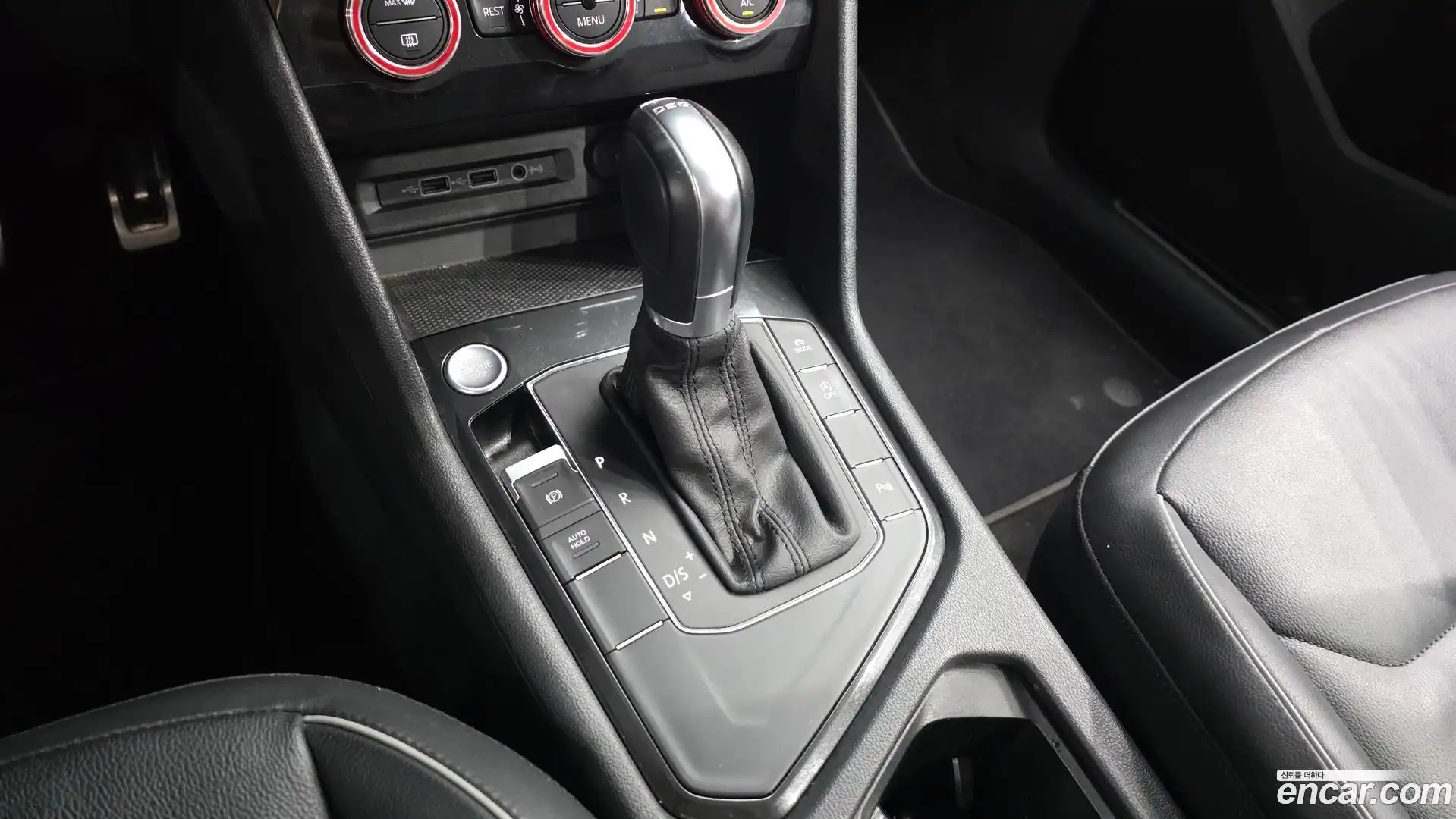Tiguan Volkswagen 2018.10-INNER-009