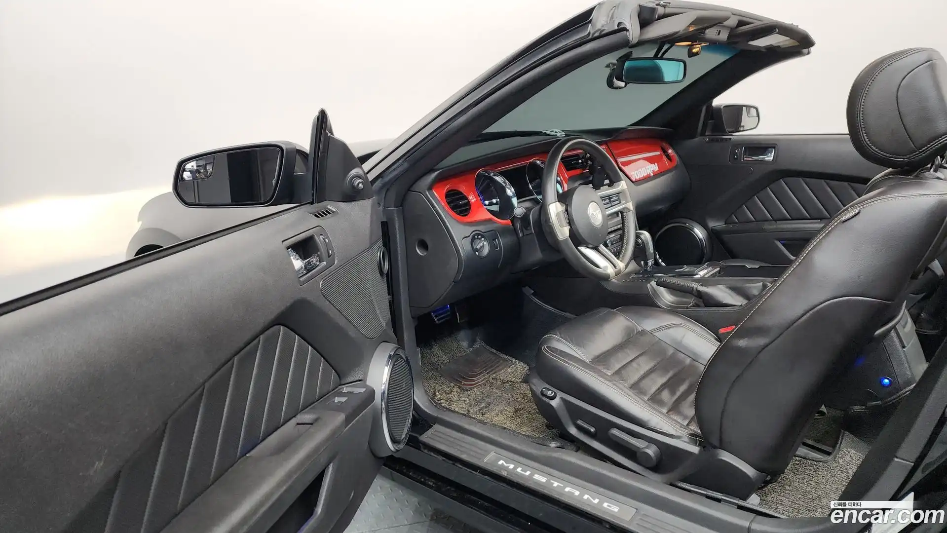 Mustang Ford 2013.5-INNER-010