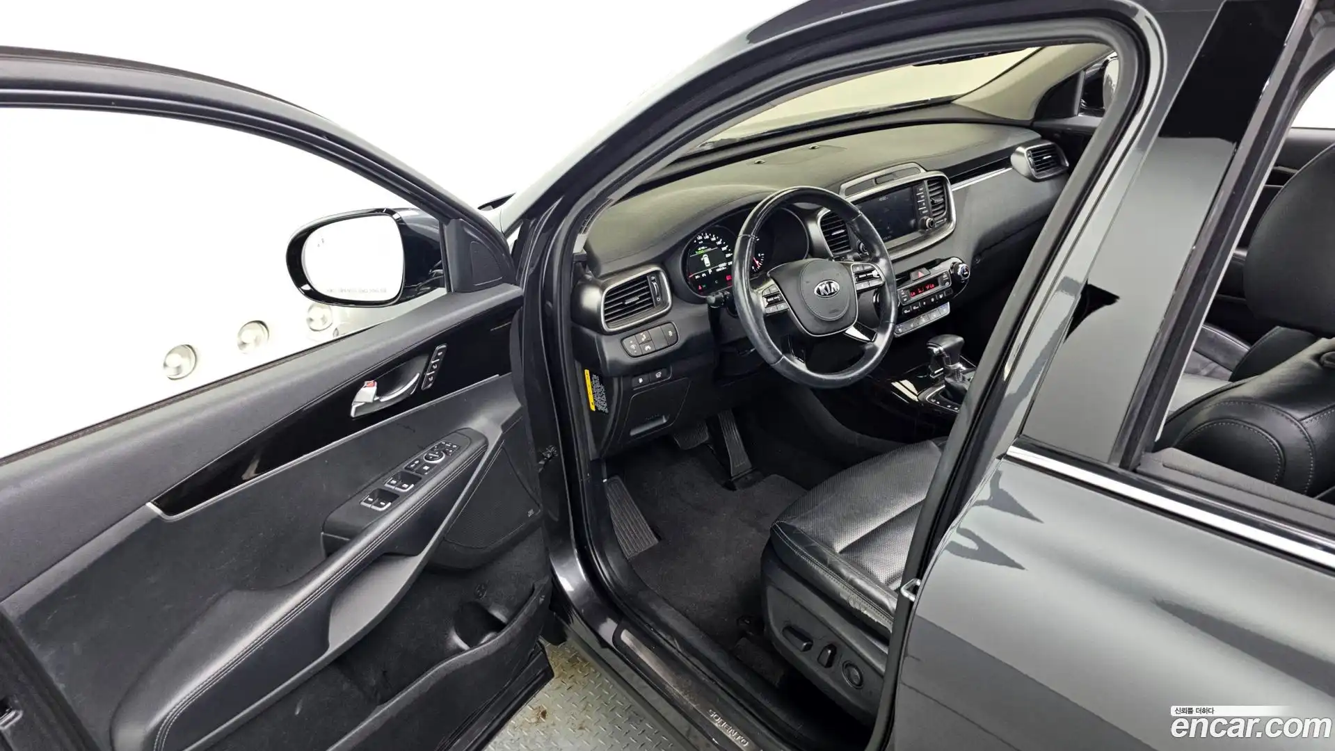 Sorento Kia 2017.8-INNER-010