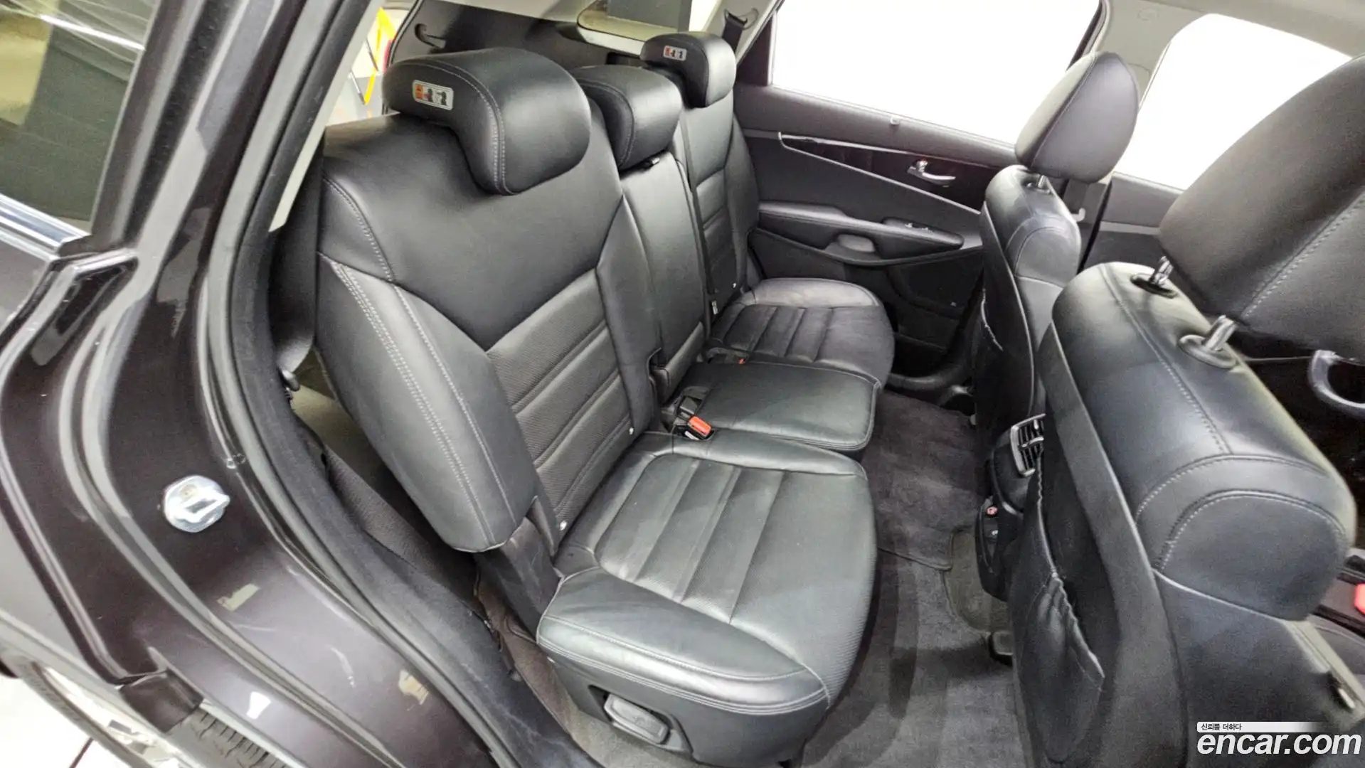 Sorento Kia 2017.8-OPTION-015