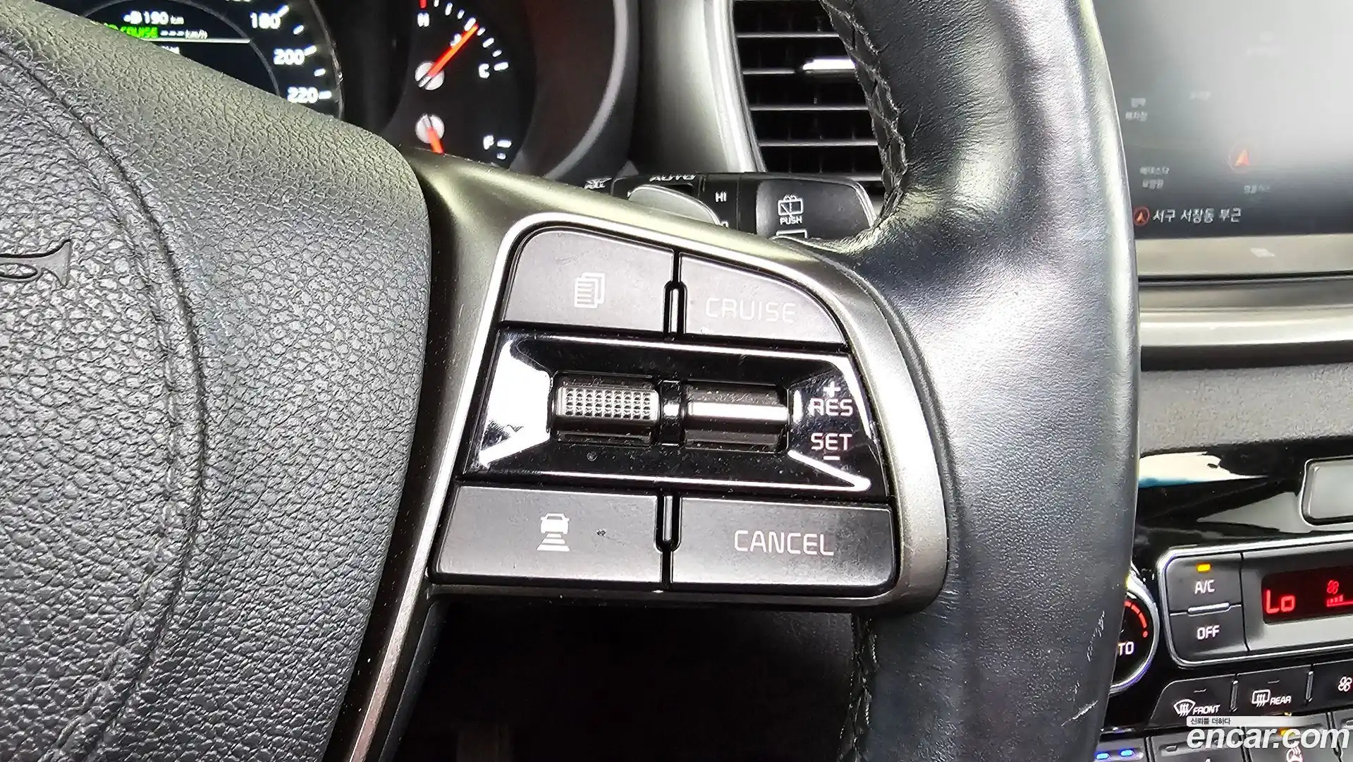 Sorento Kia 2017.8-OPTION-019