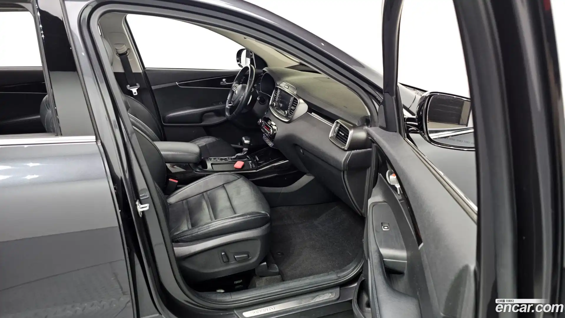 Sorento Kia 2017.8-INNER-036