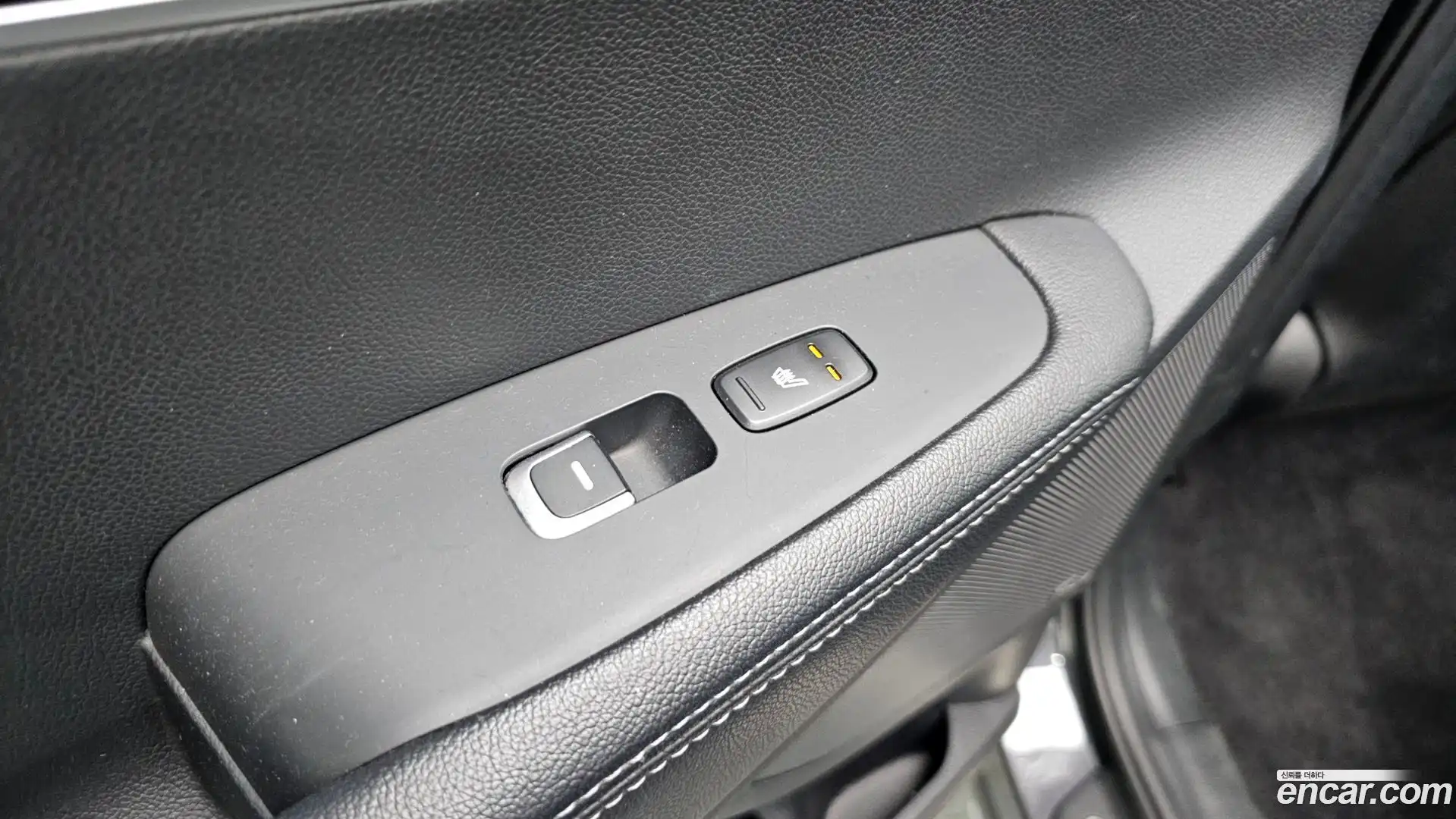 Sorento Kia 2017.8-OPTION-043