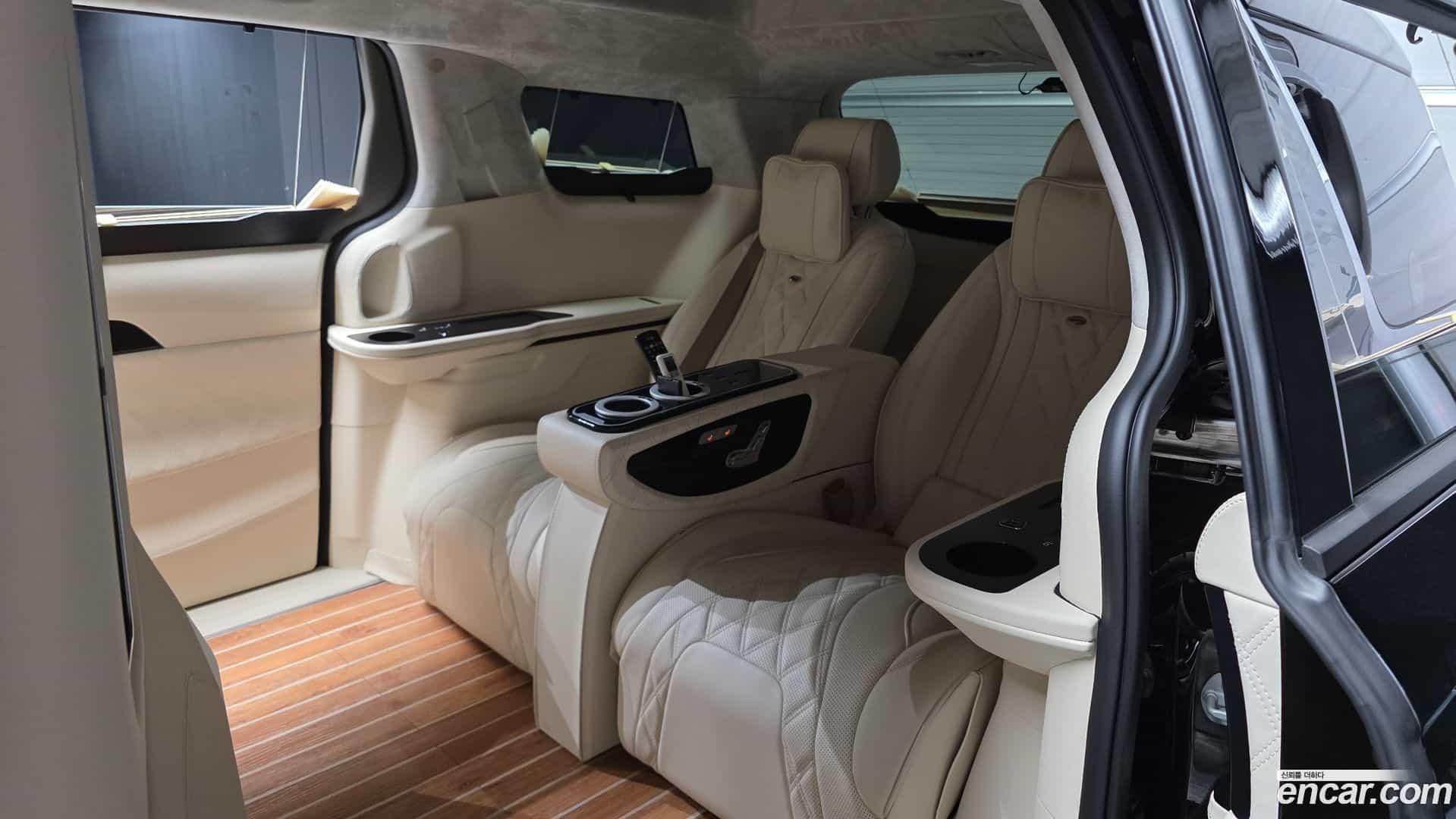 Canival Kia 2023.5-OPTION-016