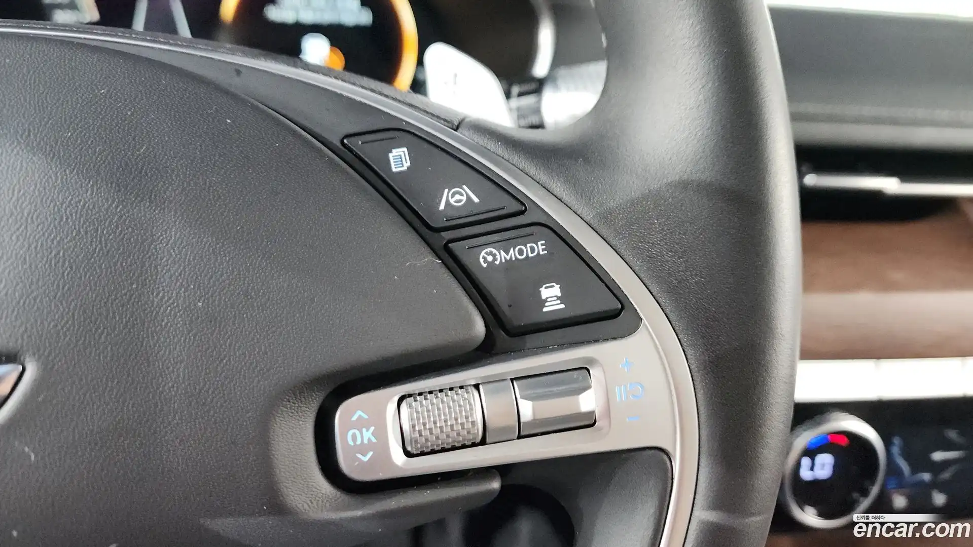G80 Genesis 2021.2-OPTION-023