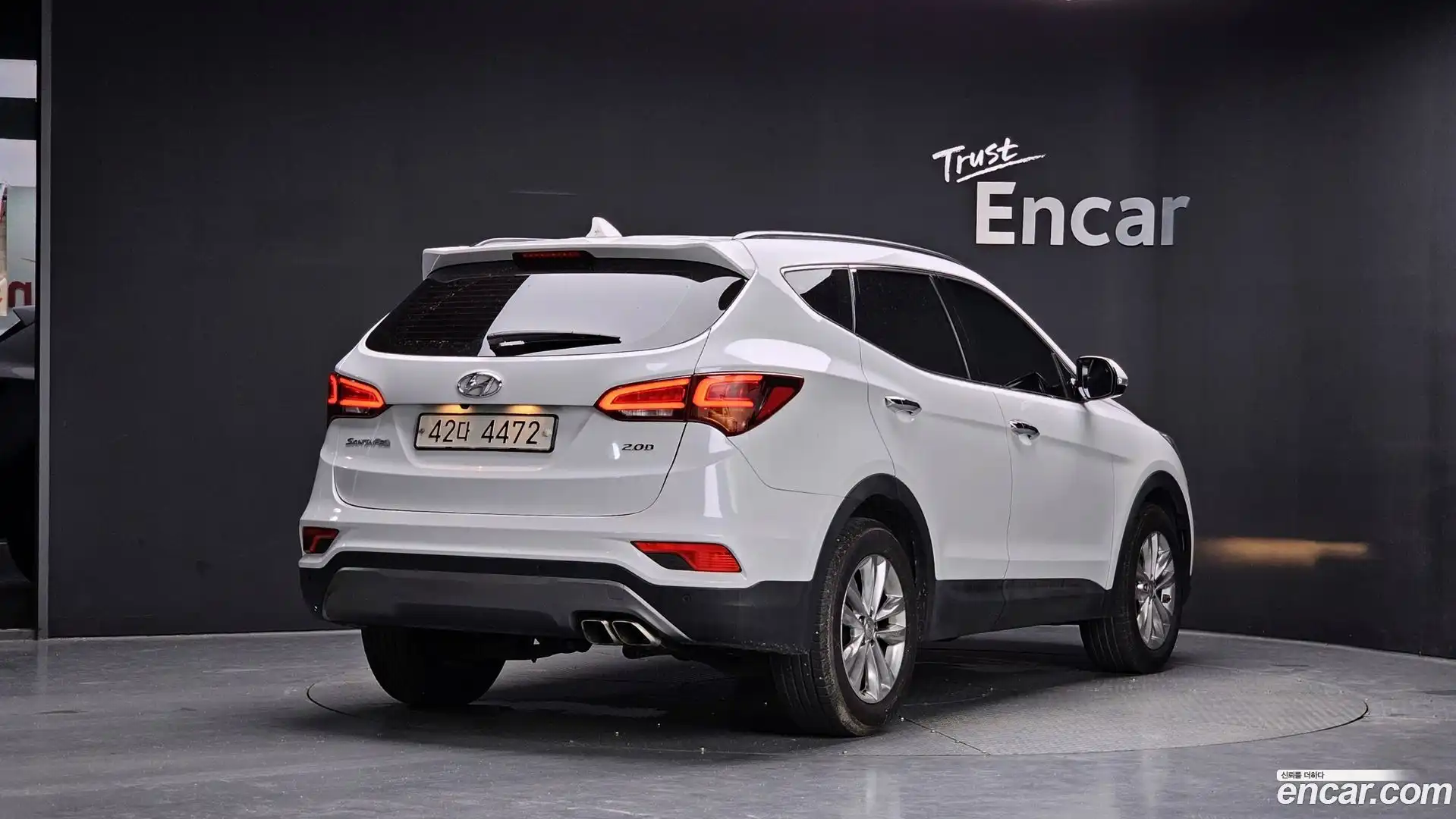 Santafe Hyundai 2017.9-OUTER-002