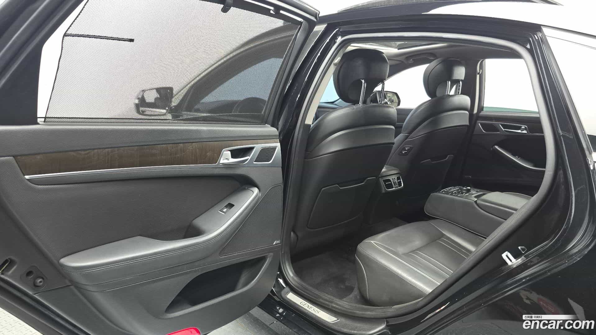 Genesis Hyundai 2015.10-INNER-036