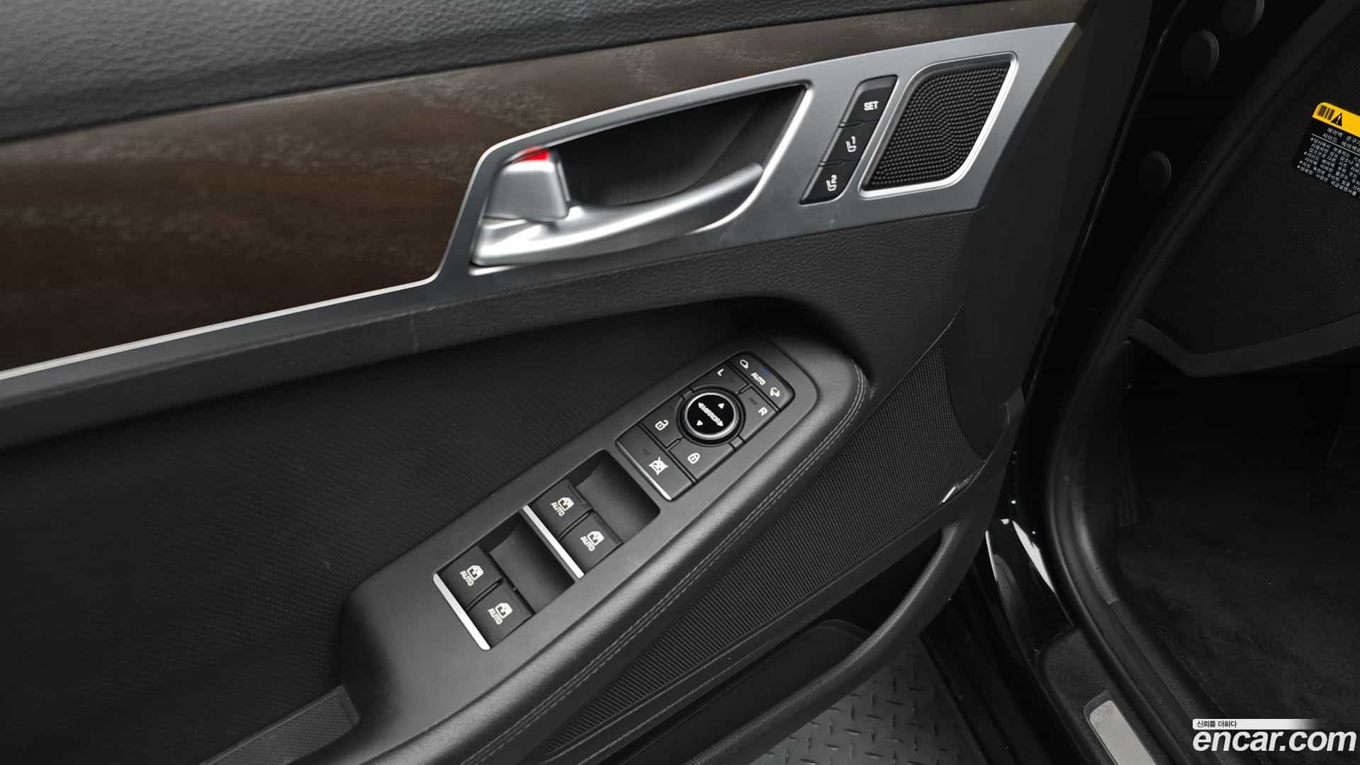 Genesis Hyundai 2015.10-OPTION-044