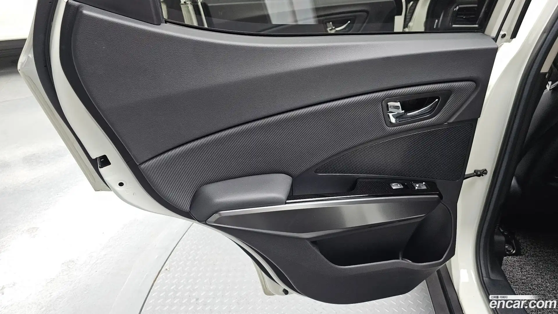 TIBOLI KG Mobility 2023.0-INNER-035