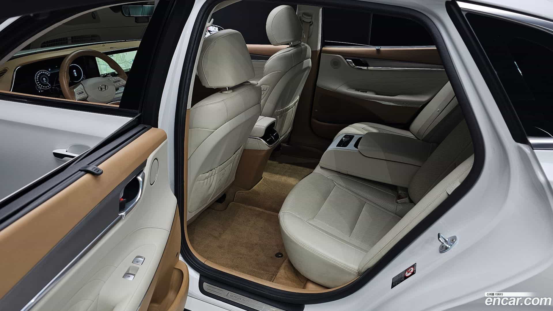Grandeur Hyundai 2020.3-OPTION-016