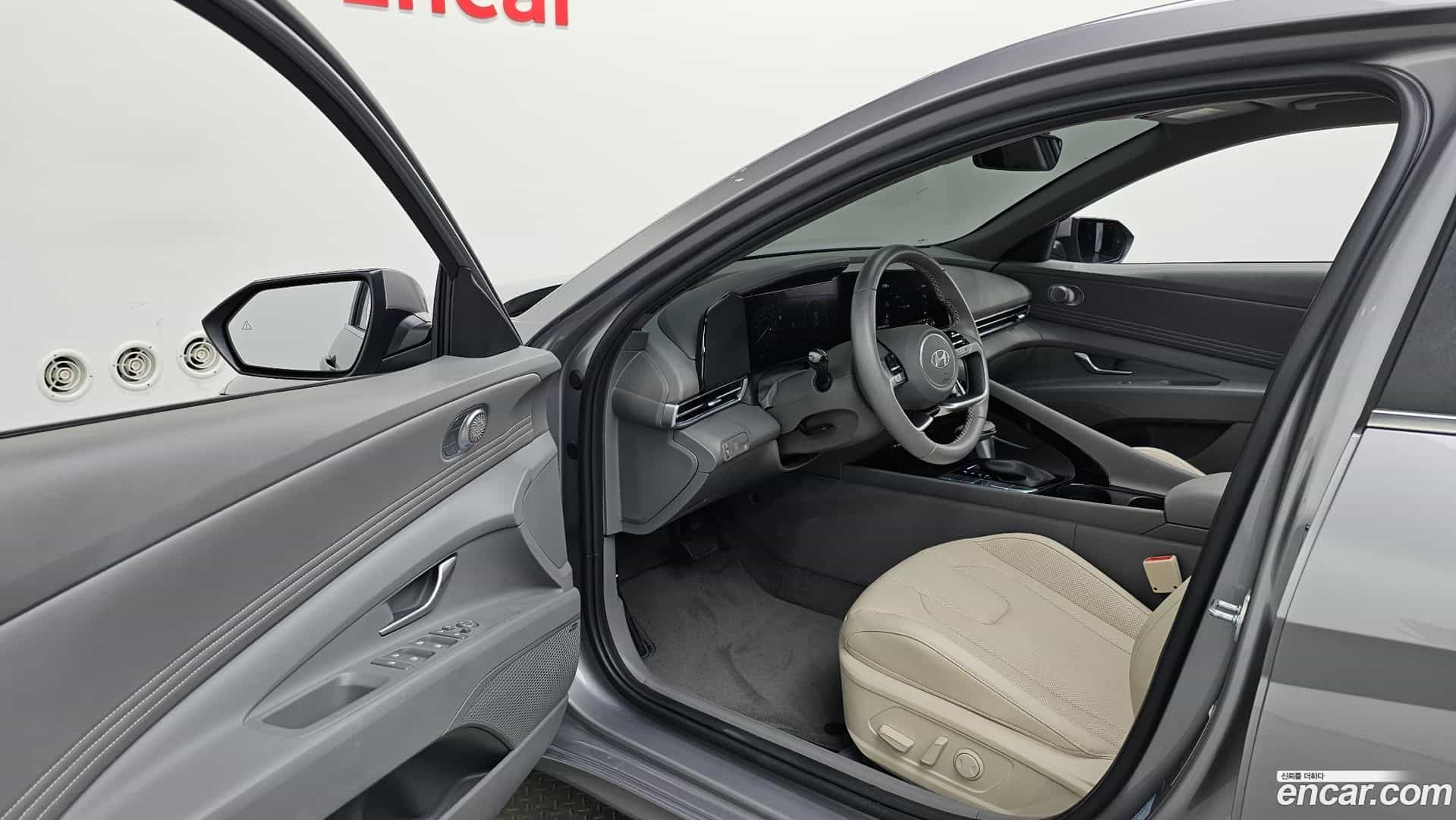 AVANTE Hyundai 2025.3-INNER-010