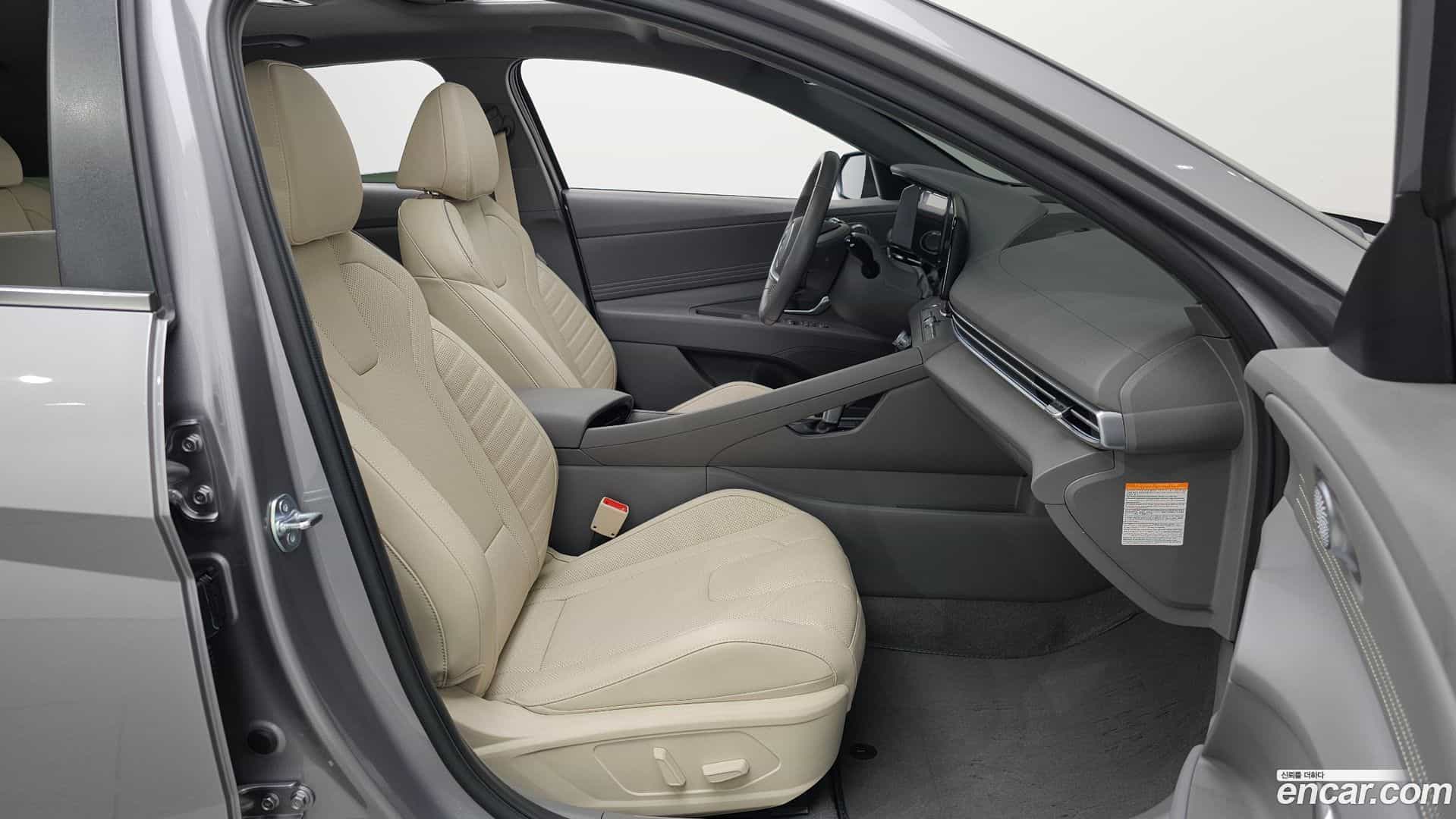 AVANTE Hyundai 2025.3-OPTION-015