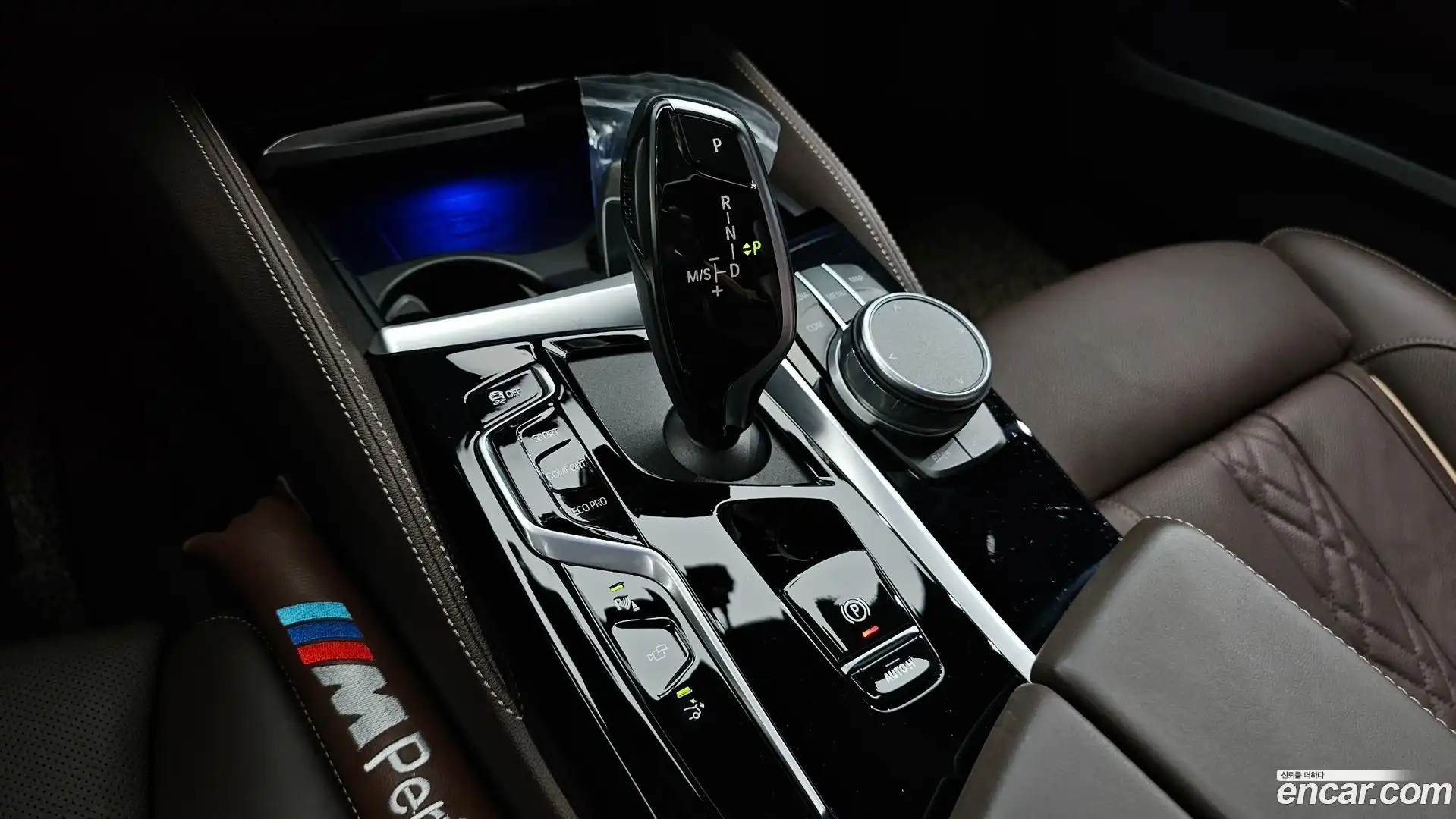 Gran Turismo BMW 2021.6-INNER-009