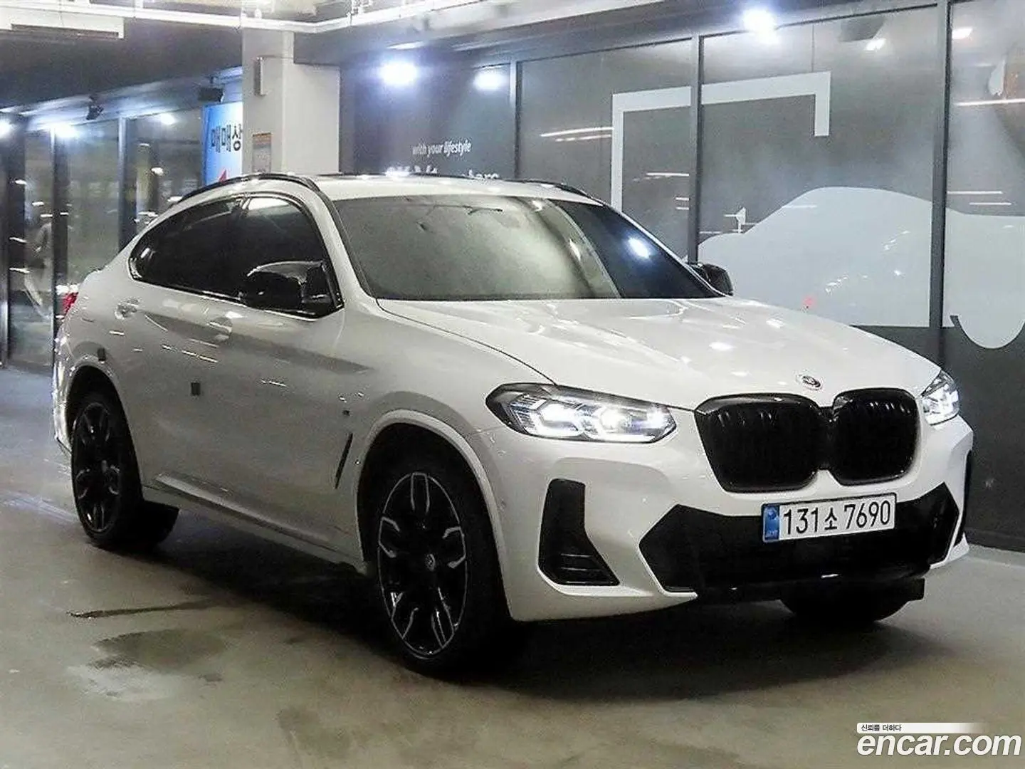 Main__Slider__Photo:X4 BMW 2025.8-0