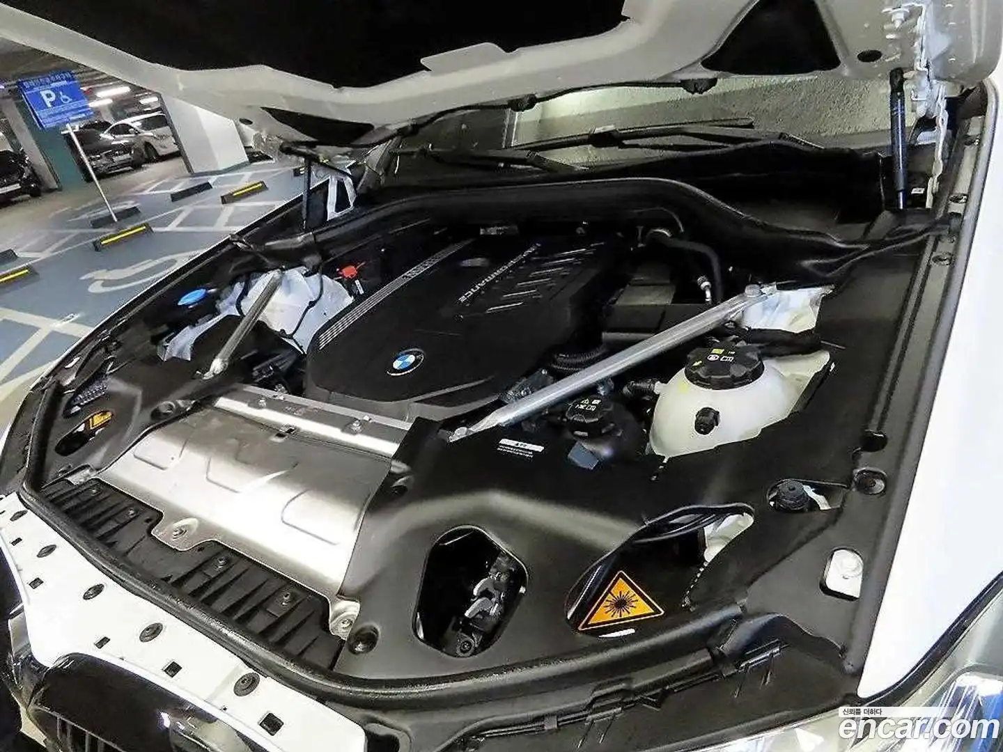 X4 BMW 2025.8-OPTION-023