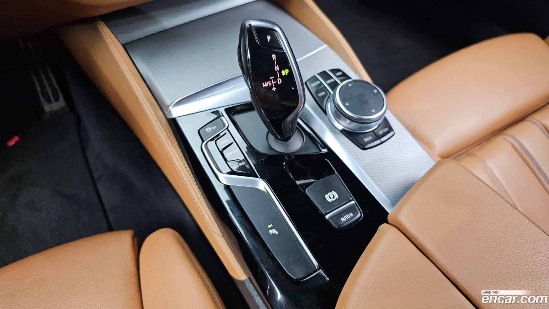 5-Series BMW 2017.9-INNER-009