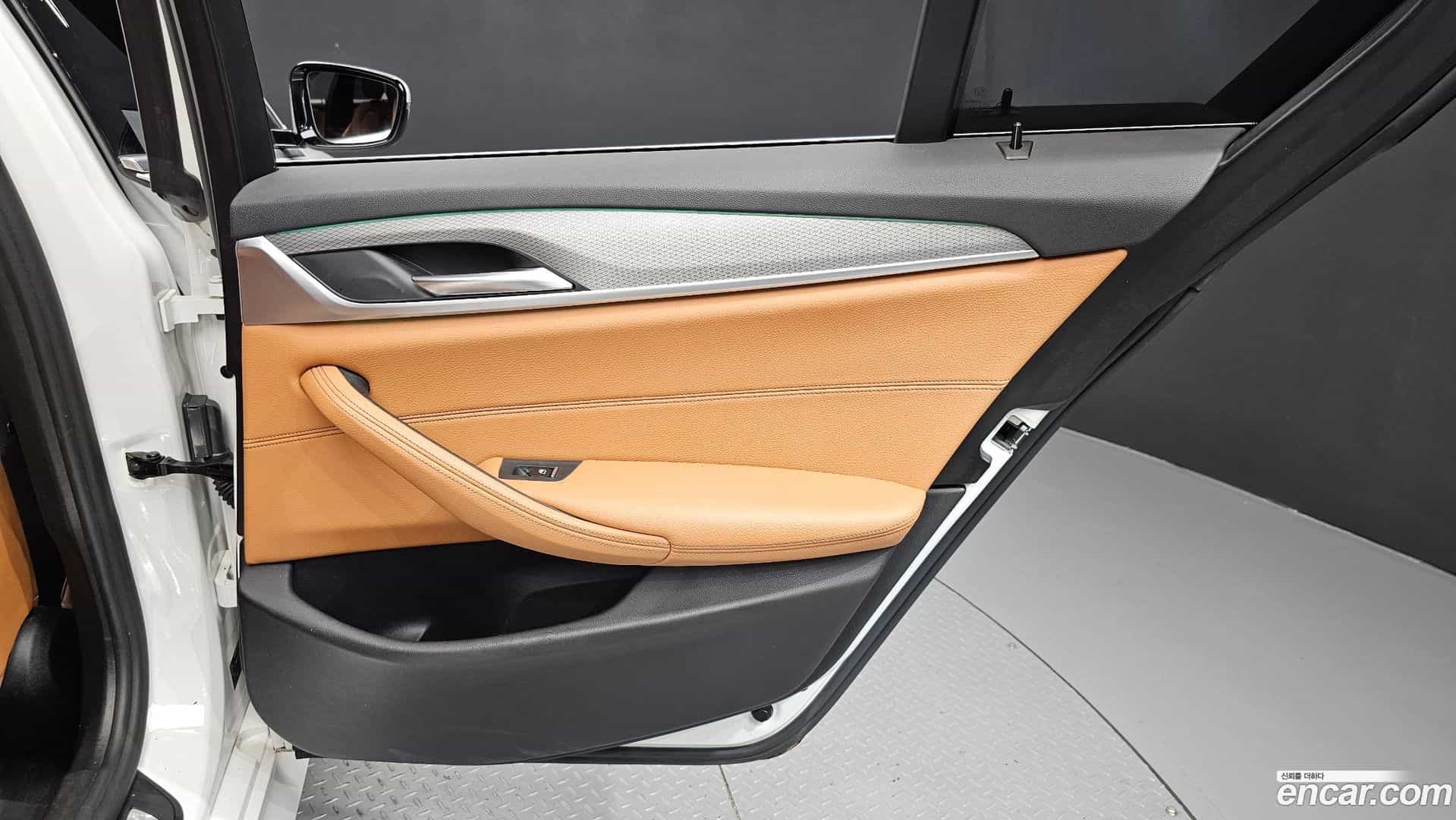 5-Series BMW 2017.9-INNER-035