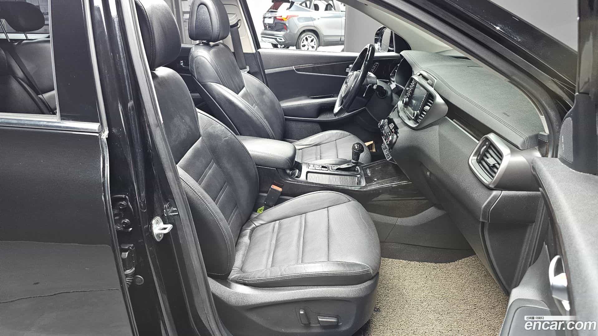 Sorento Kia 2016.4-INNER-010