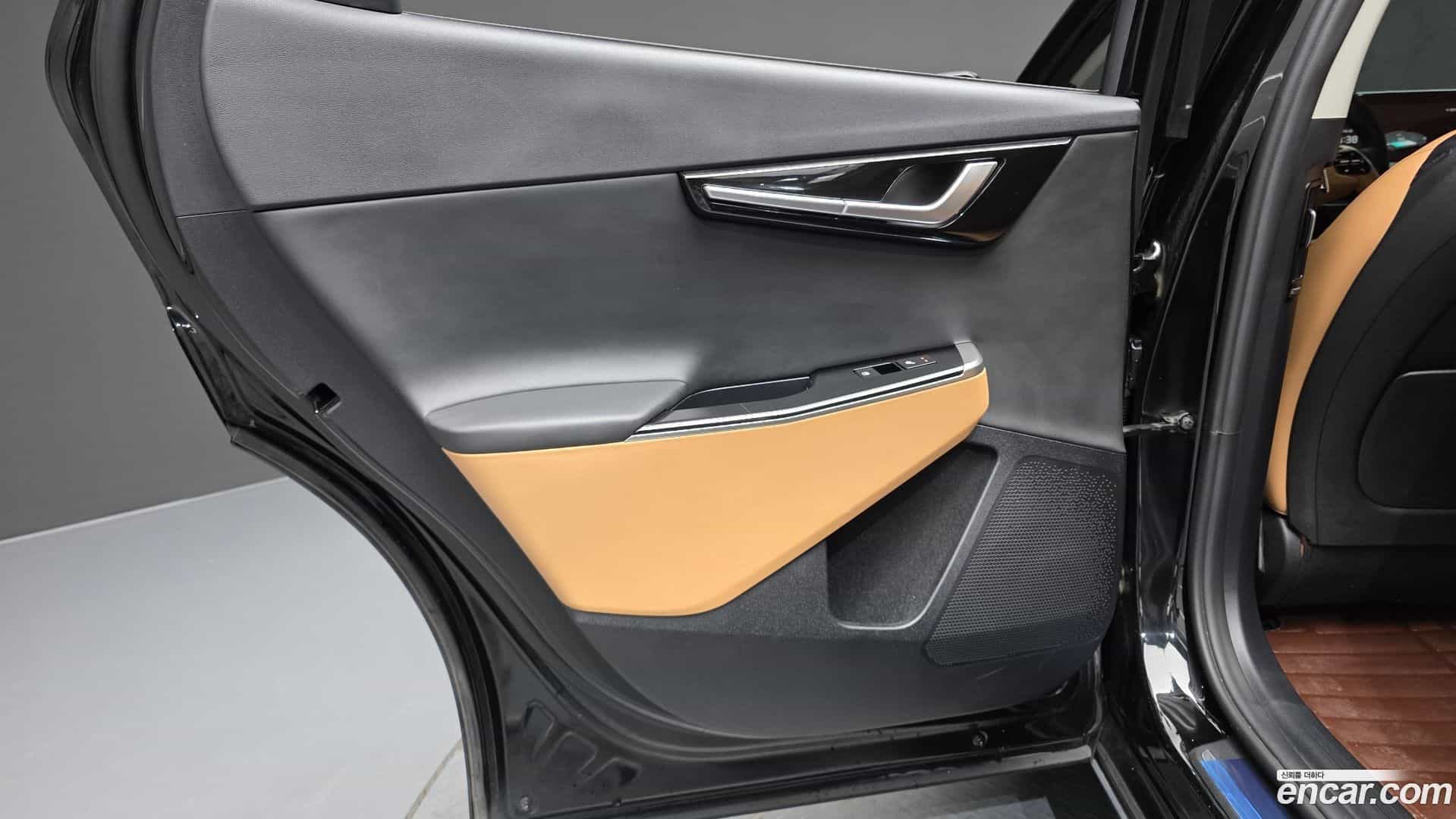 EV6 Kia 2023.5-INNER-035