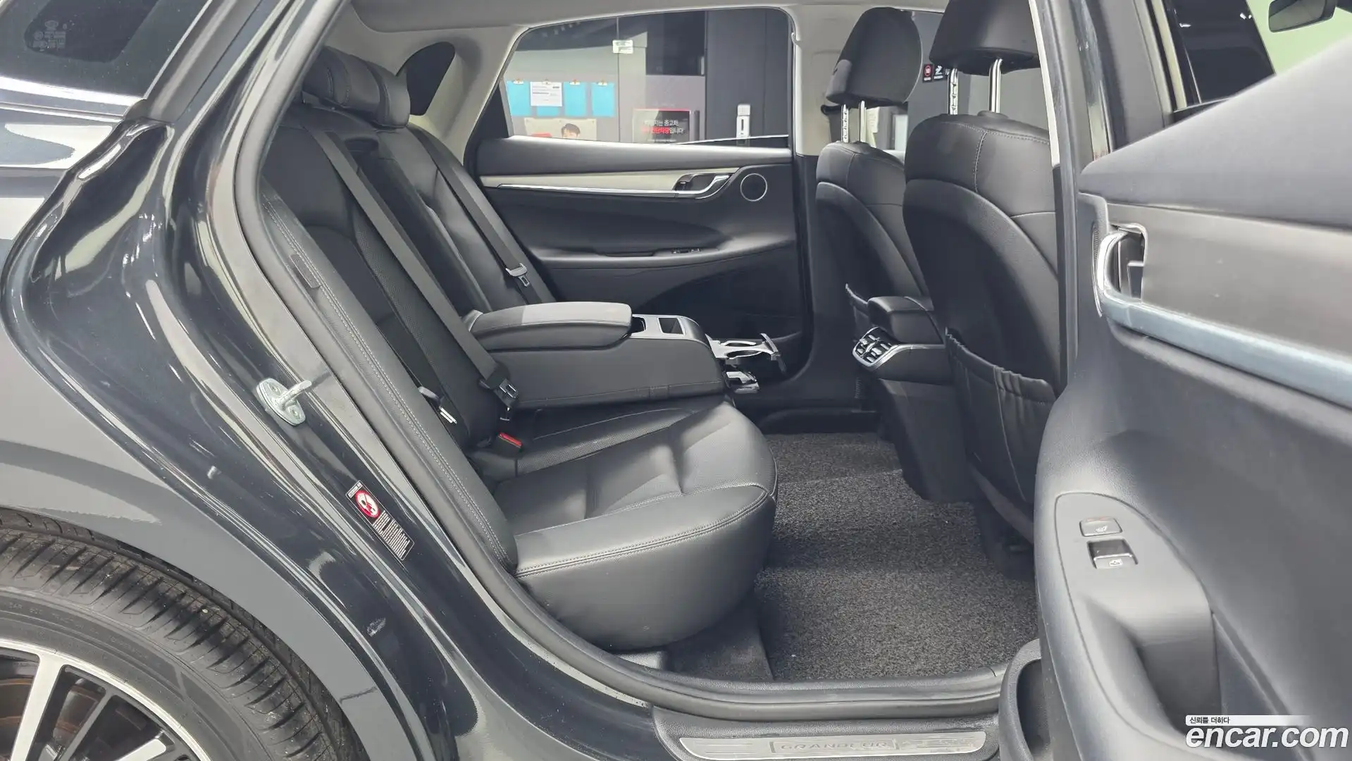 Grandeur Hyundai 2021.6-OPTION-016