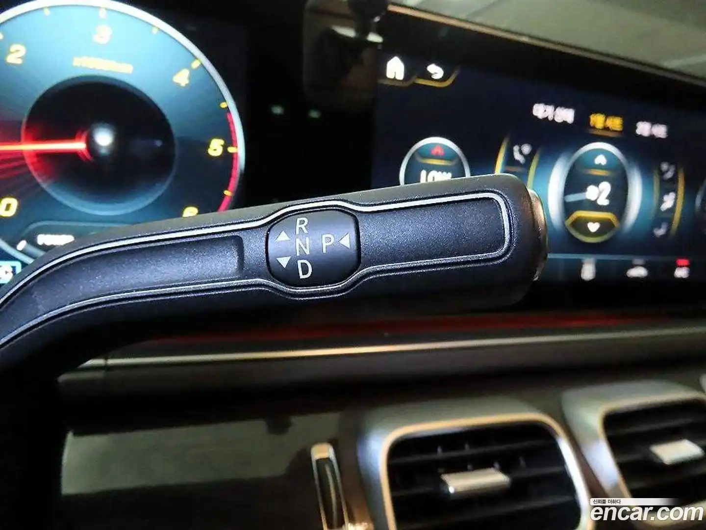 GLE-Class Mercedes-Benz 2023.5-OPTION-016