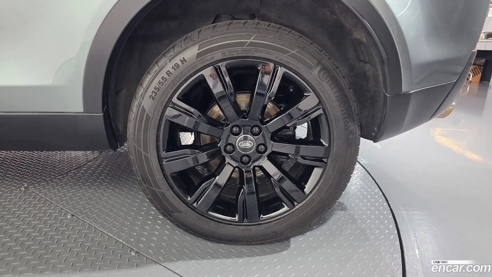 Discovery Sport Land Rover 2017.9-OUTER-031
