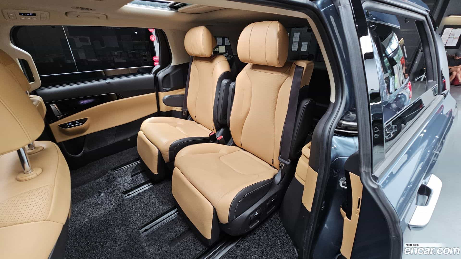 Canival Kia 2021.6-OPTION-016