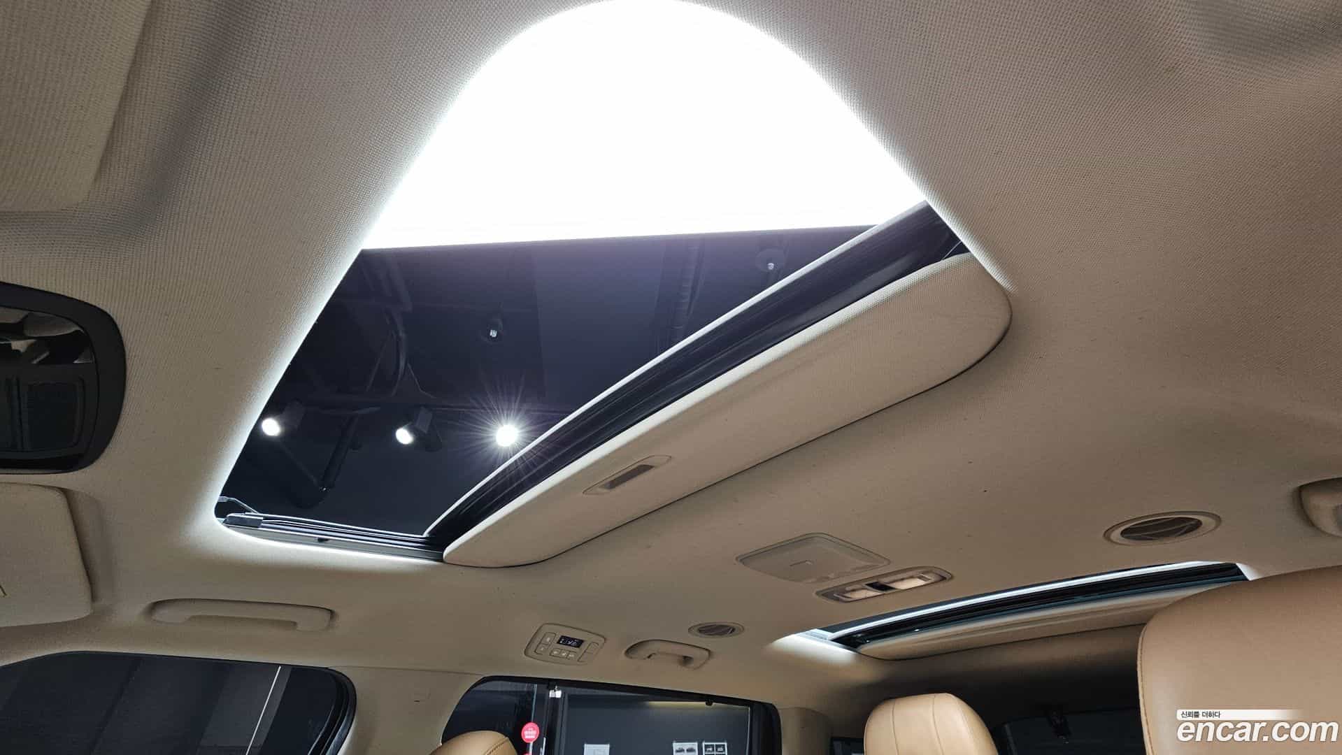 Canival Kia 2021.6-OPTION-023