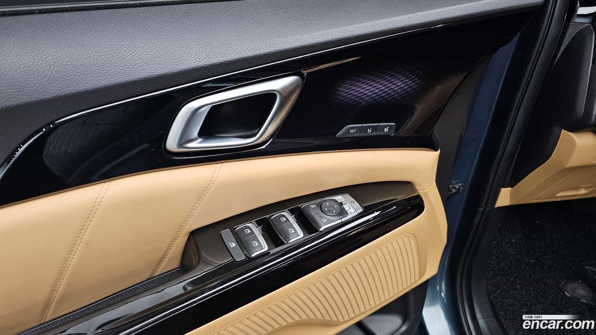 Canival Kia 2021.6-OPTION-047