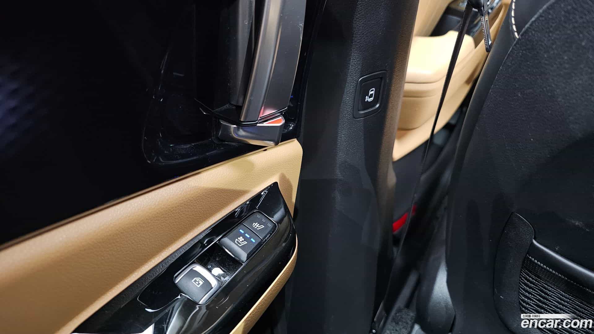 Canival Kia 2021.6-OPTION-048