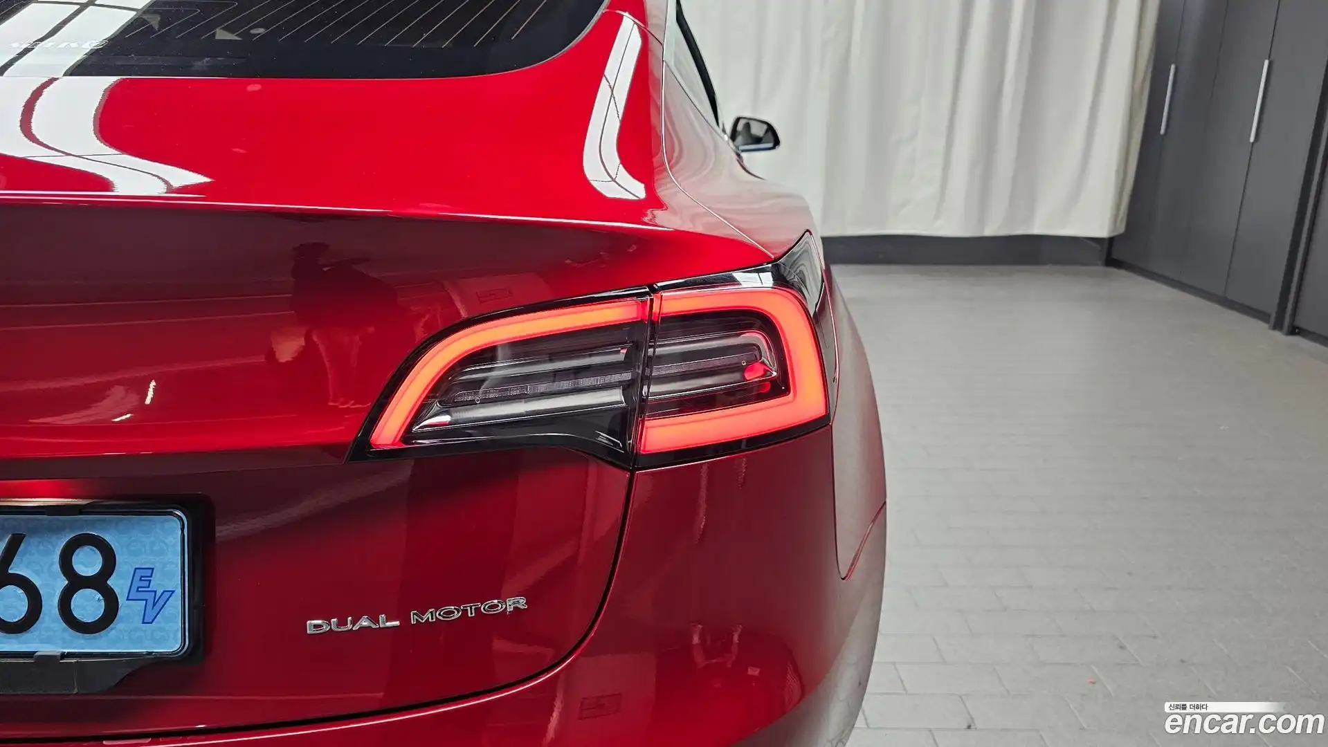 Model 3 Tesla 2020.1-OUTER-033