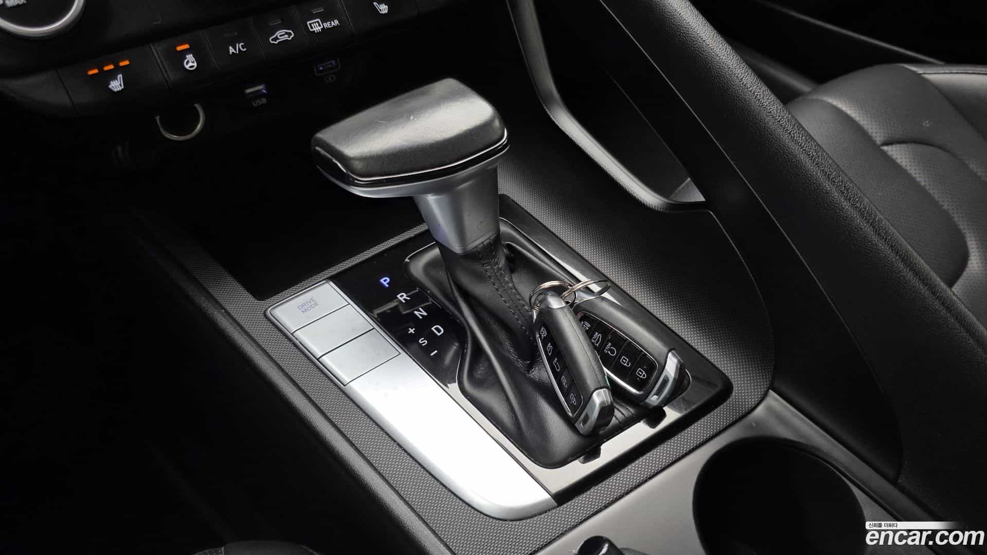 AVANTE Hyundai 2020.5-INNER-009