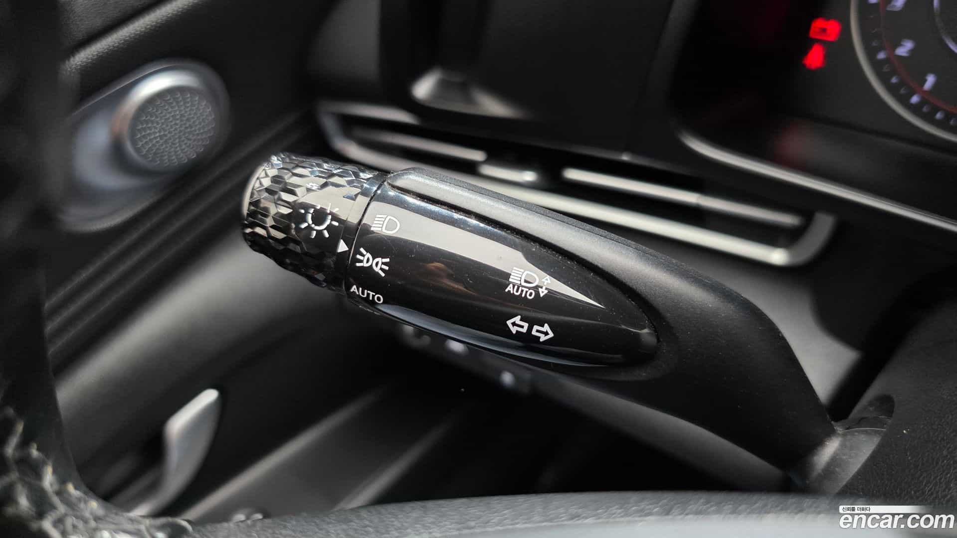 AVANTE Hyundai 2020.5-OPTION-023