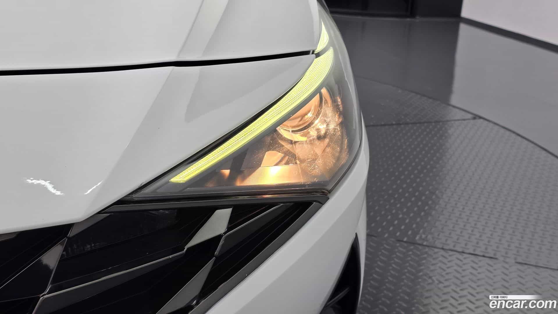 AVANTE Hyundai 2020.5-OUTER-032