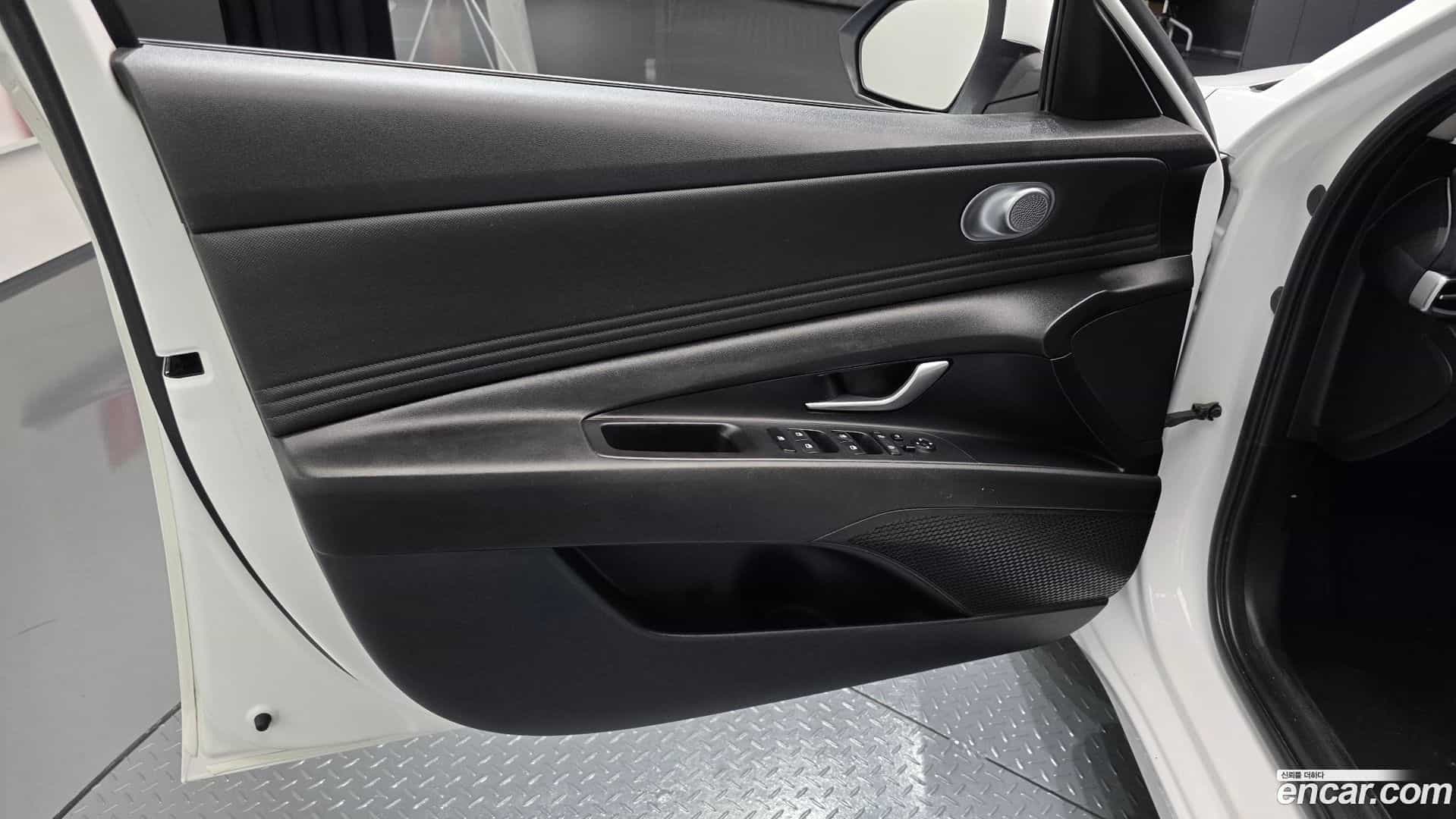 AVANTE Hyundai 2020.5-INNER-034